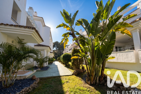 Huoneisto Marbella, Malaga, Espanja 3 makuuhuonetta, 144 m2 No. 193465