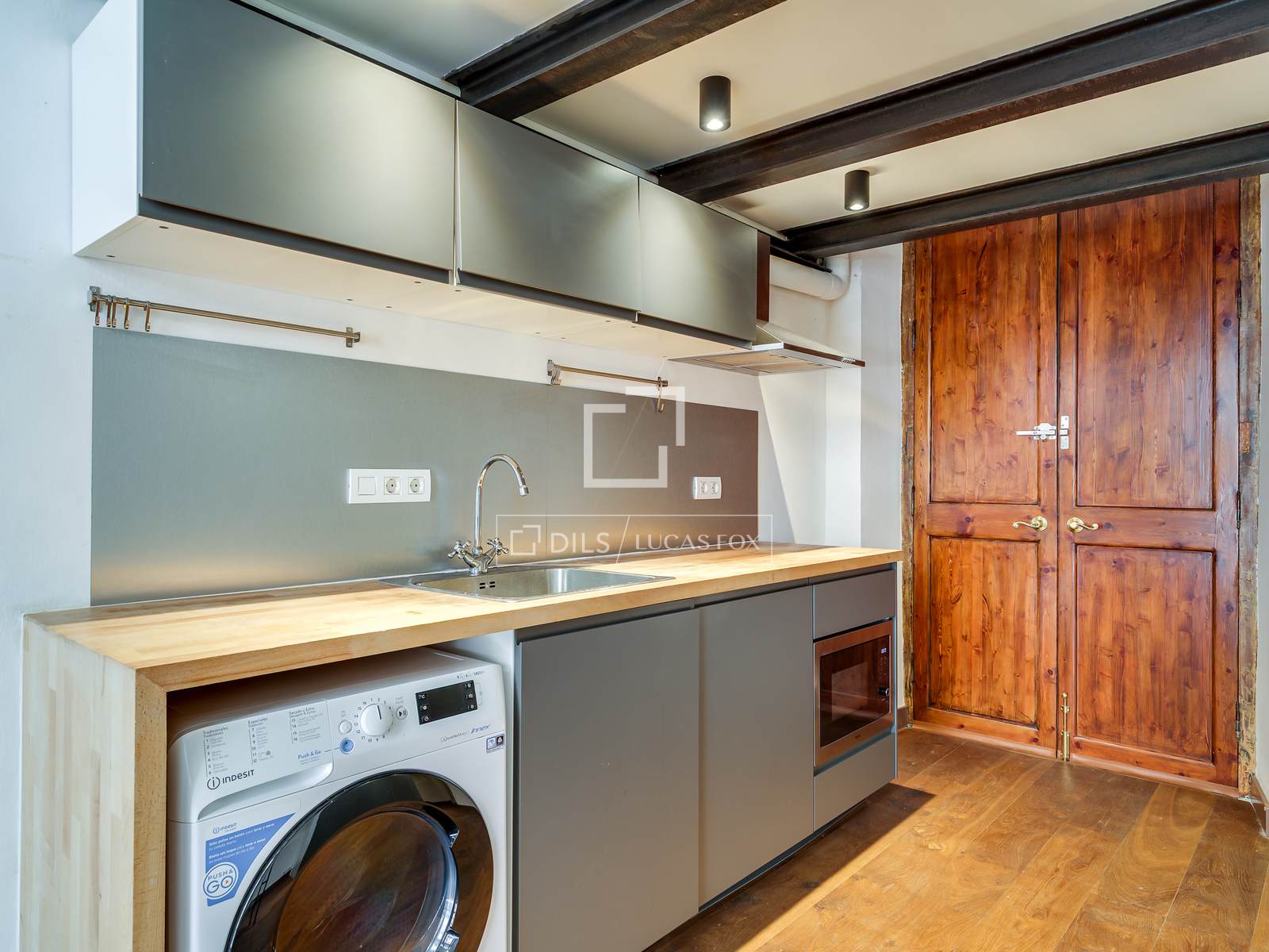 Apartament w Barcelona, Hiszpania 7 sypialni, 389 mkw. nr 192778