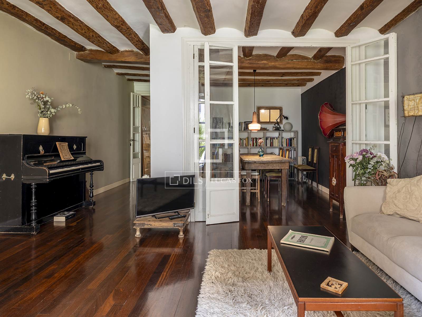 Dzīvoklis Barcelona, Spānijā 3 istabas, 118 m2 Nr. 192782