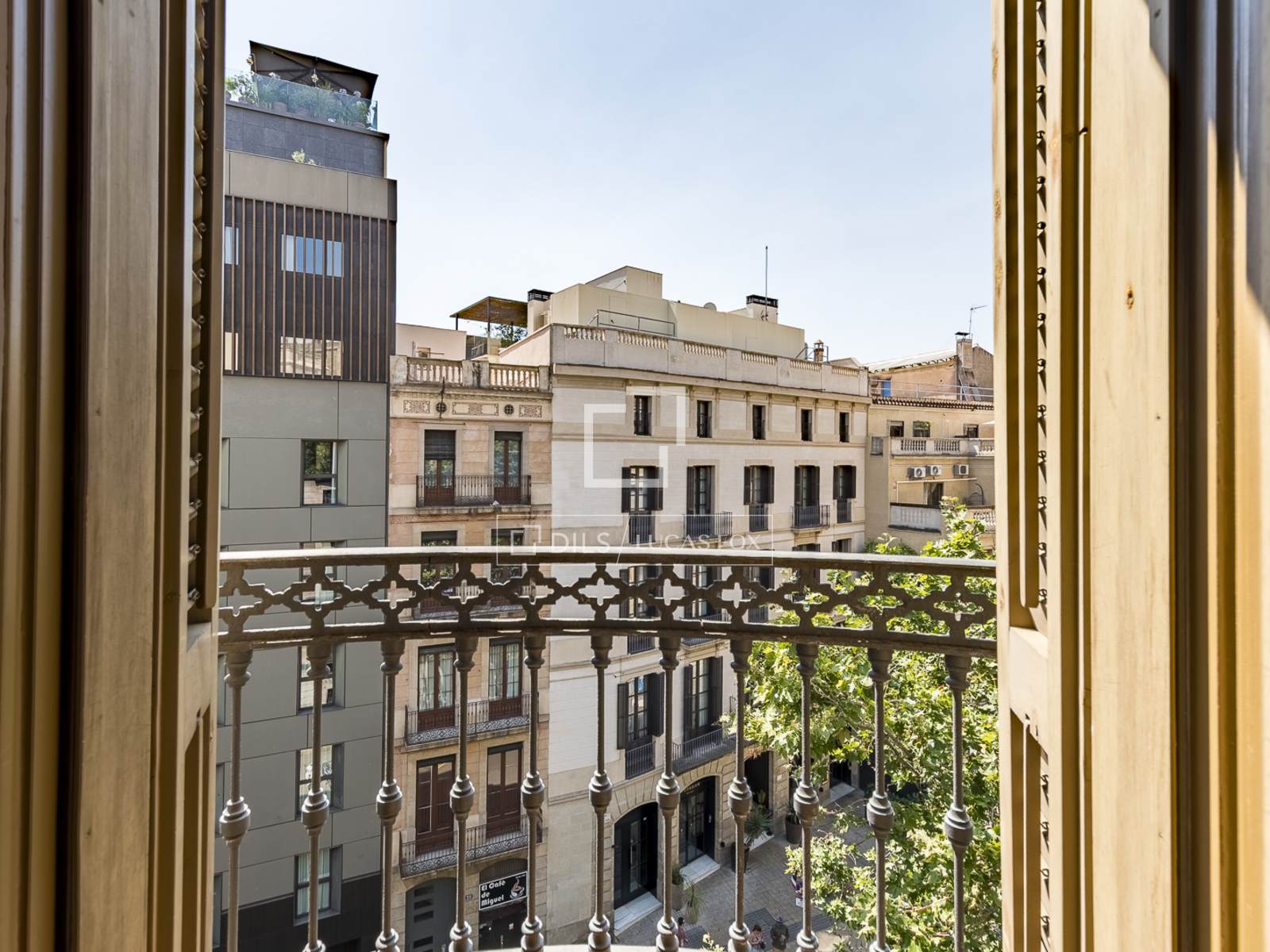 Wohnung in Barcelona, Spanien 4 Schlafzimmer, 190 m2 Nr. 192781