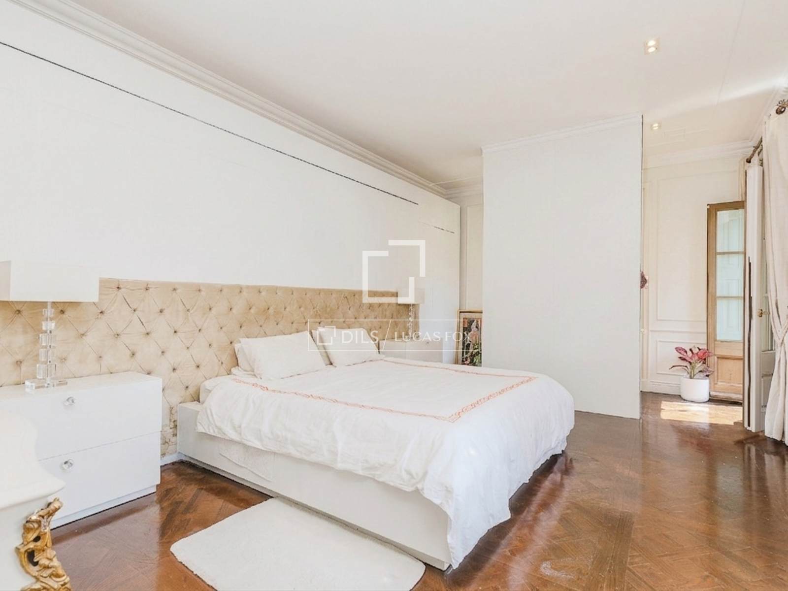 Wohnung in Barcelona, Spanien 4 Schlafzimmer, 190 m2 Nr. 192781