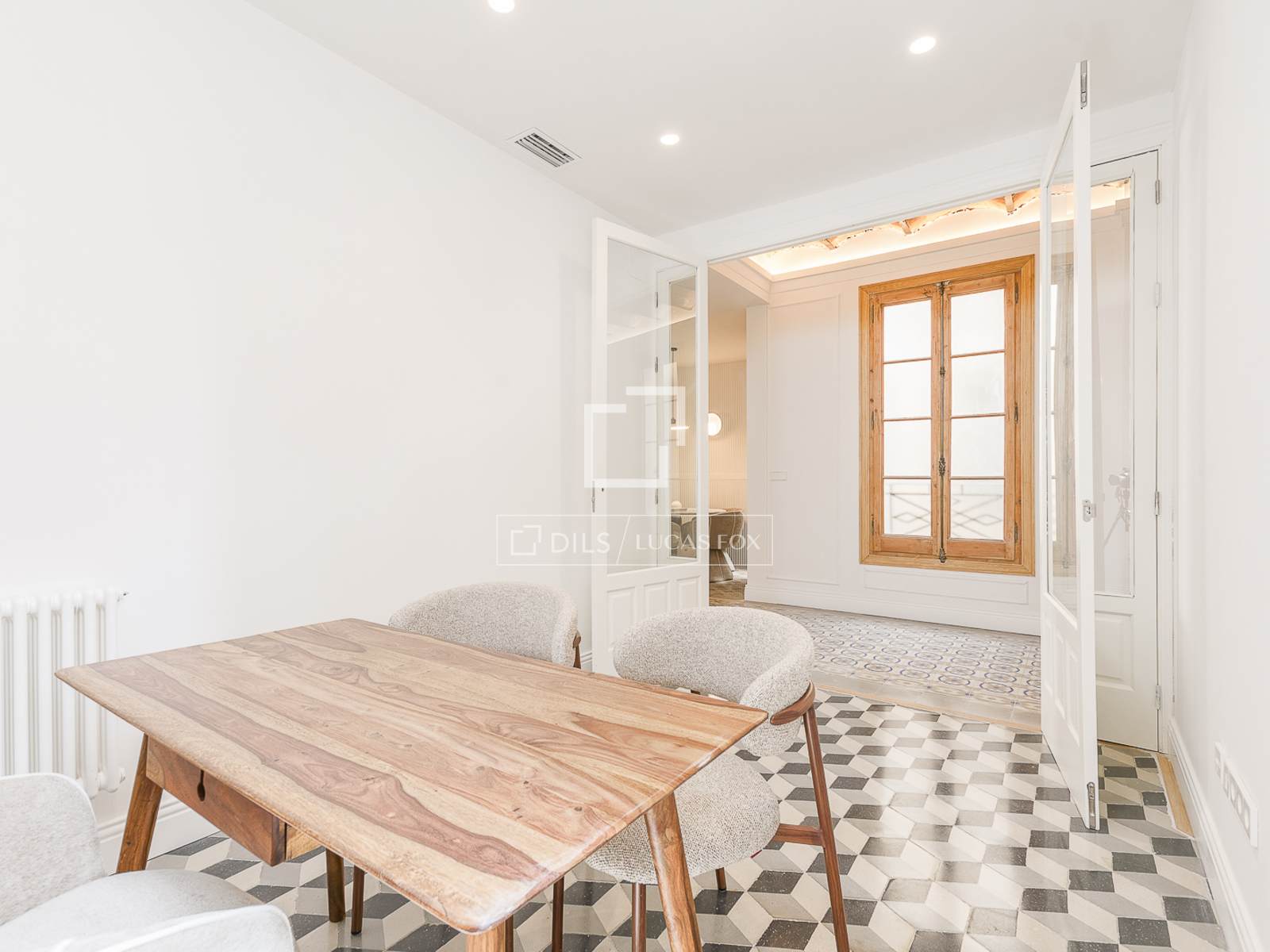 Apartamento en Barcelona, España 4 dormitorios, 224 m2 No. 192784
