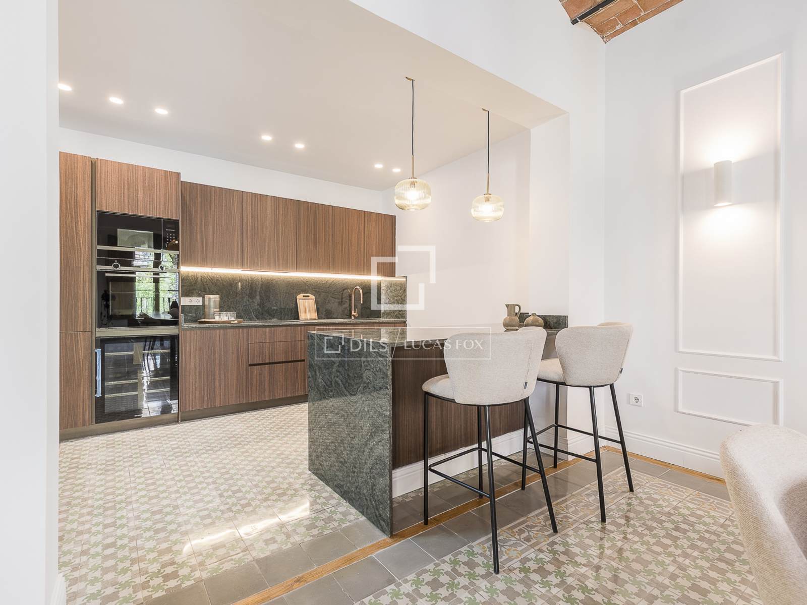 Apartamento en Barcelona, España 4 dormitorios, 224 m2 No. 192784