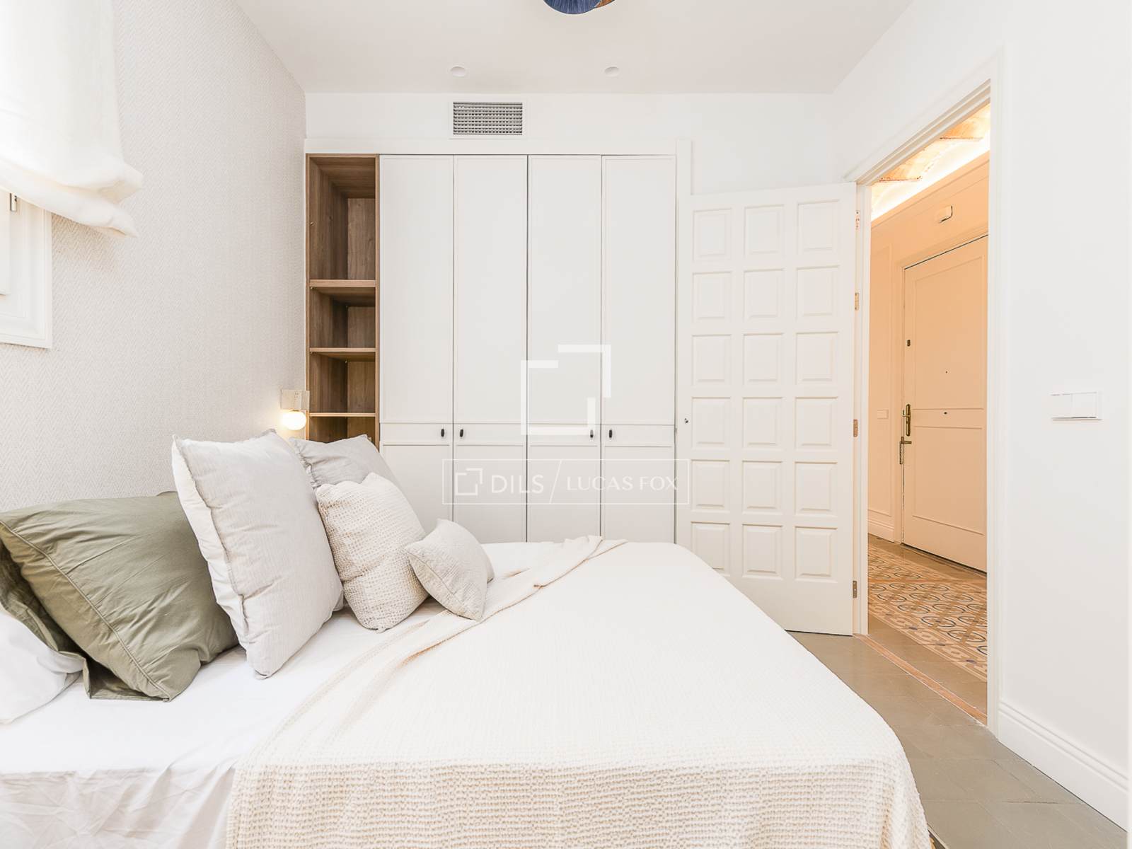 Apartamento en Barcelona, España 4 dormitorios, 224 m2 No. 192784