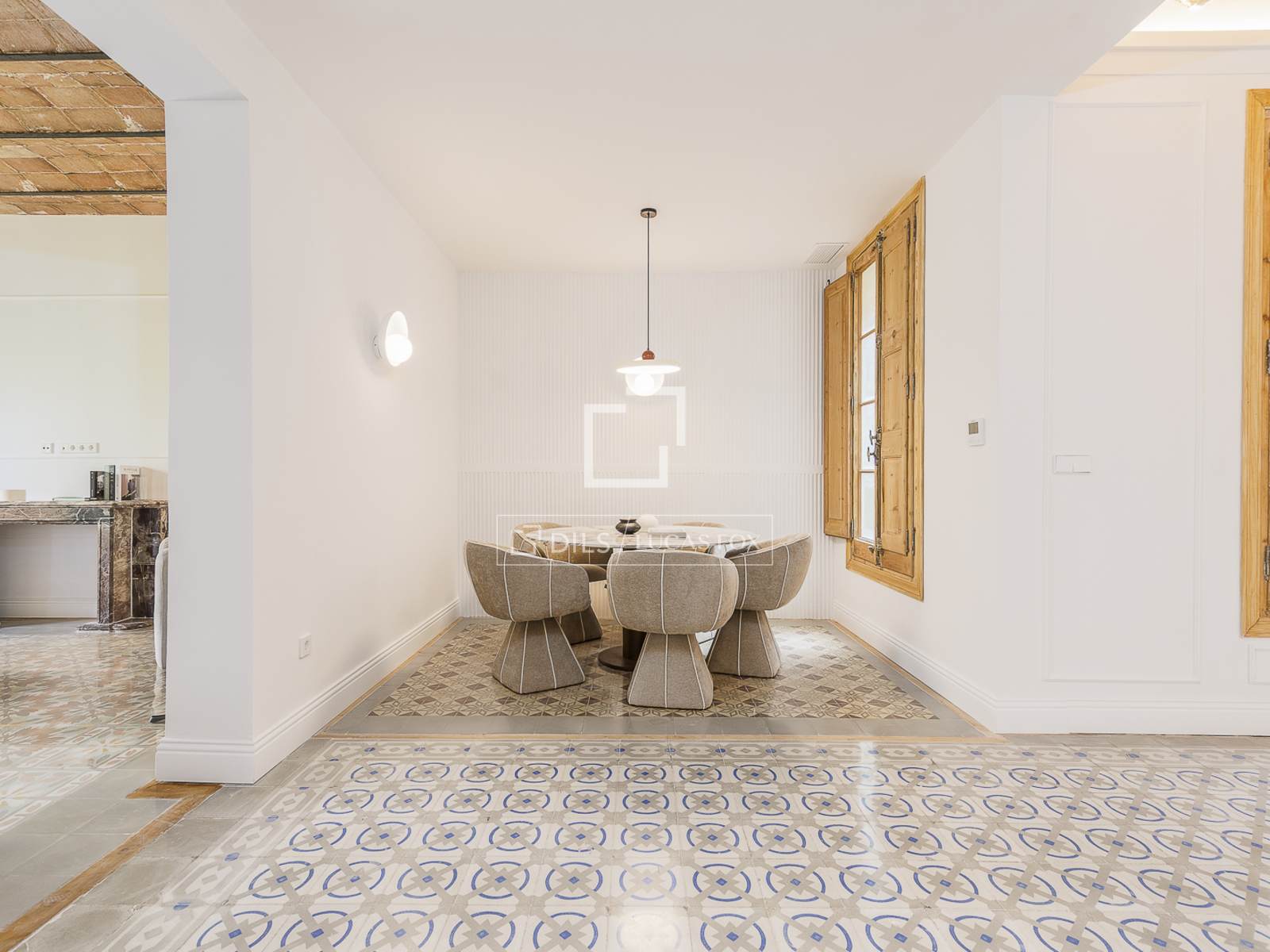 Apartamento en Barcelona, España 4 dormitorios, 224 m2 No. 192784