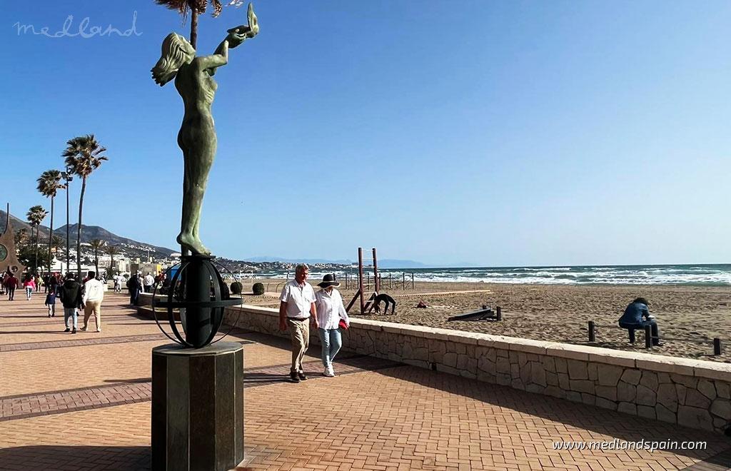 Квартира в Фуэнхирола, Малага, Испания 2 спальни, 83м2 №105067
