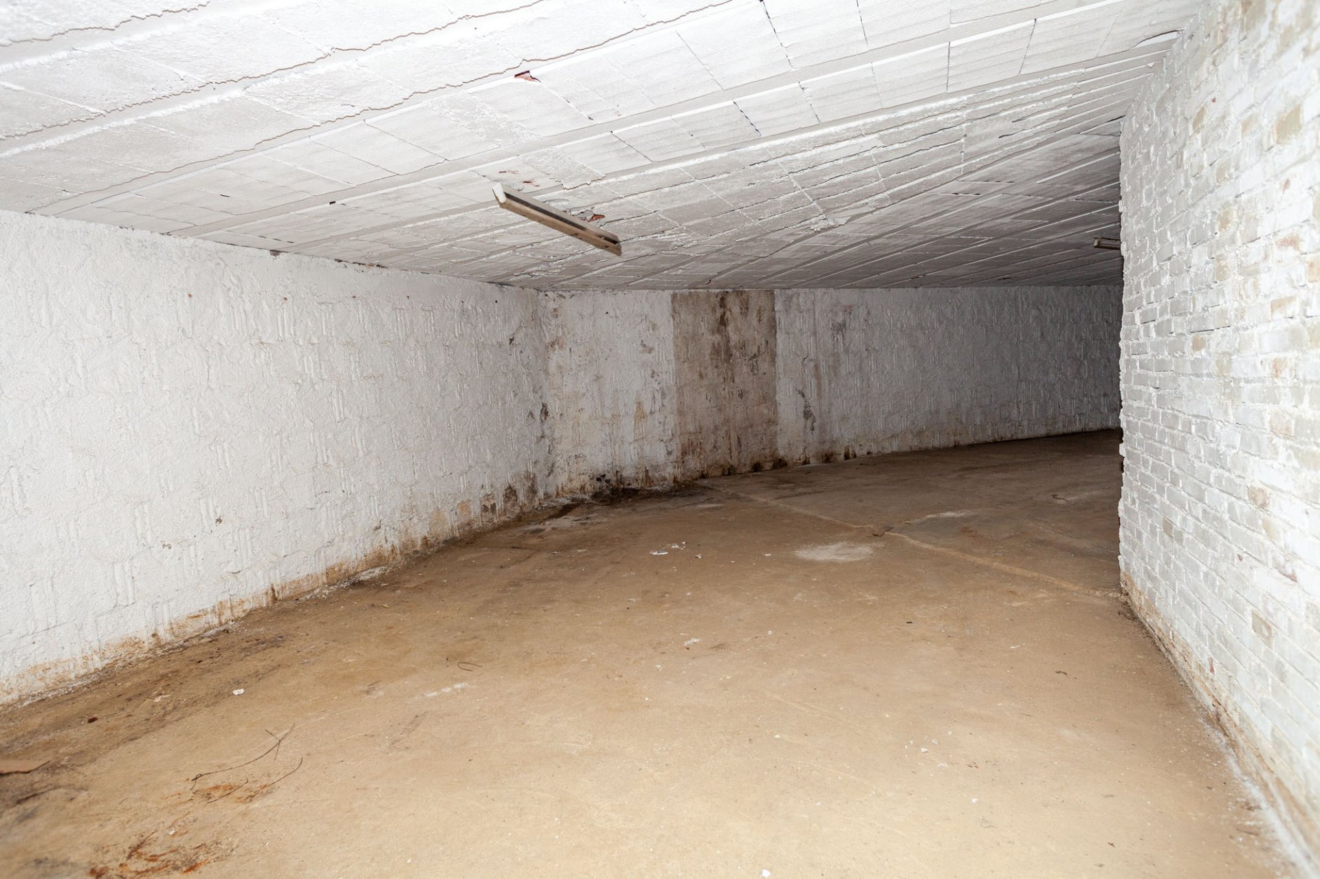 Garage à Pineda de Mar, Barcelona, Espagne 283 m2 No. 167248