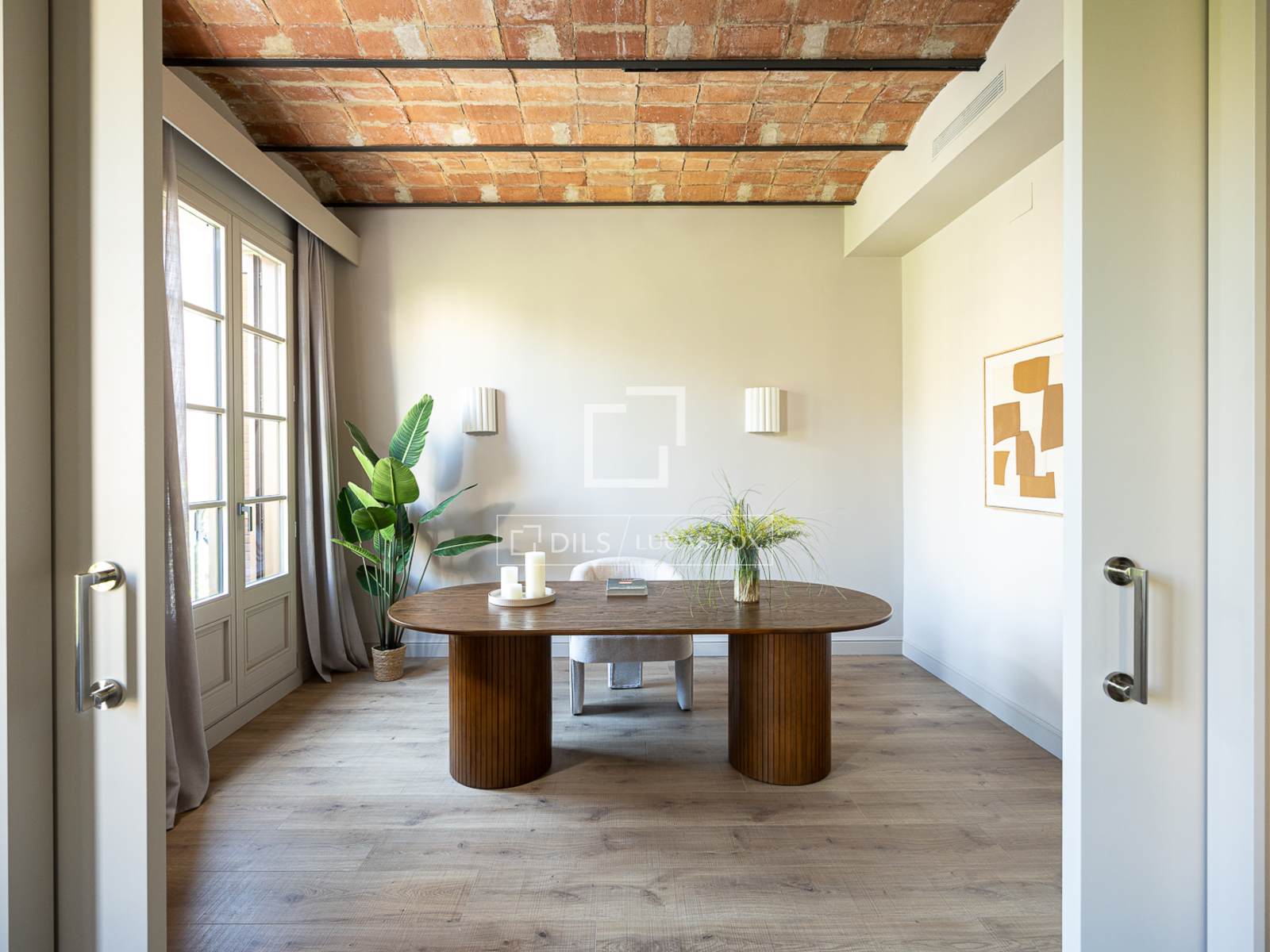 Apartment in Barcelona, Spain 4 bedrooms, 189 sq.m. No. 192528