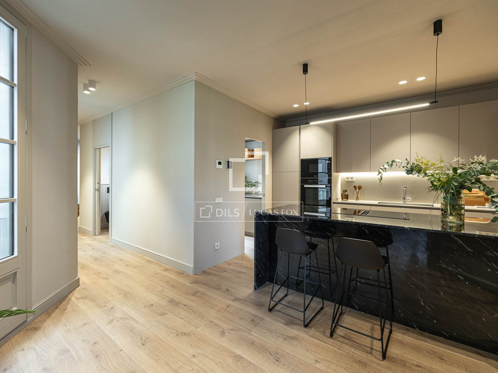 Apartment in Barcelona, Spain 4 bedrooms, 189 sq.m. No. 192528