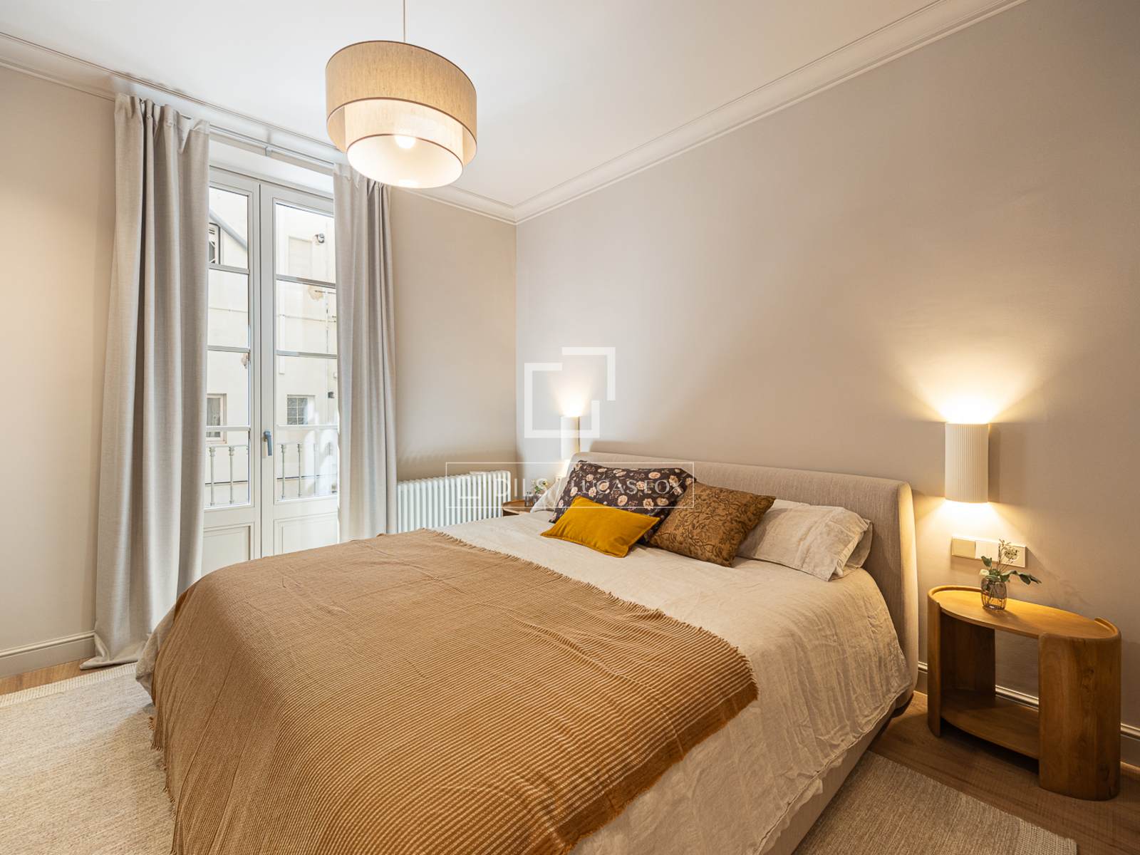 Apartment in Barcelona, Spain 4 bedrooms, 189 sq.m. No. 192528