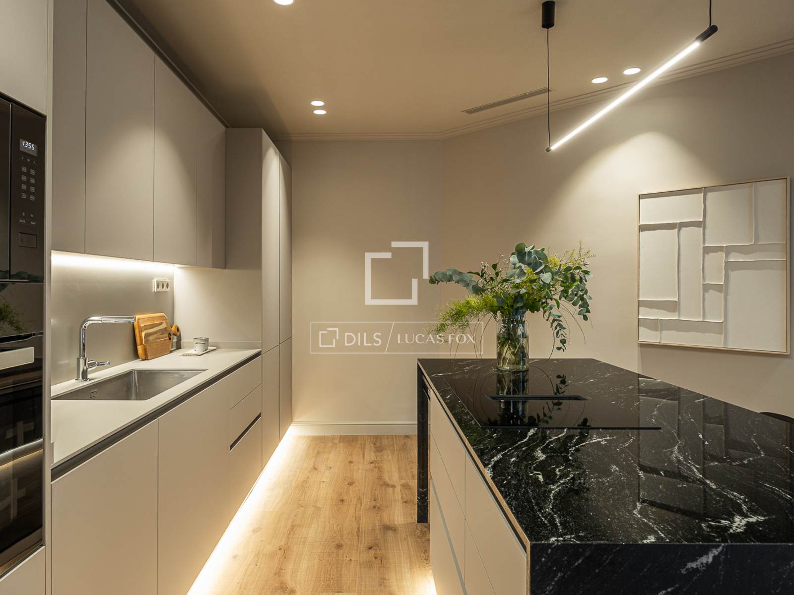 Apartment in Barcelona, Spain 4 bedrooms, 189 sq.m. No. 192528