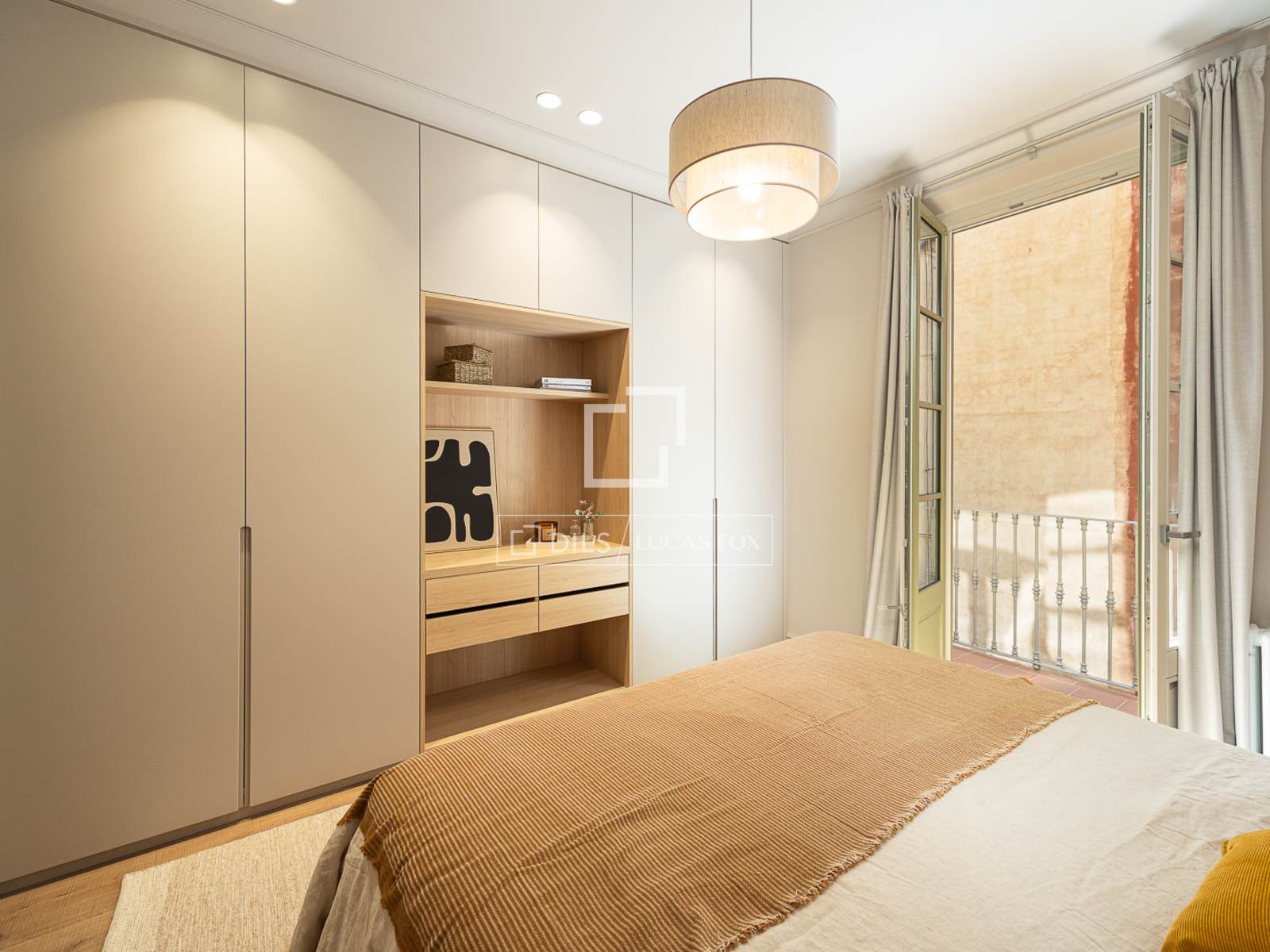 Apartment in Barcelona, Spain 4 bedrooms, 189 sq.m. No. 192528
