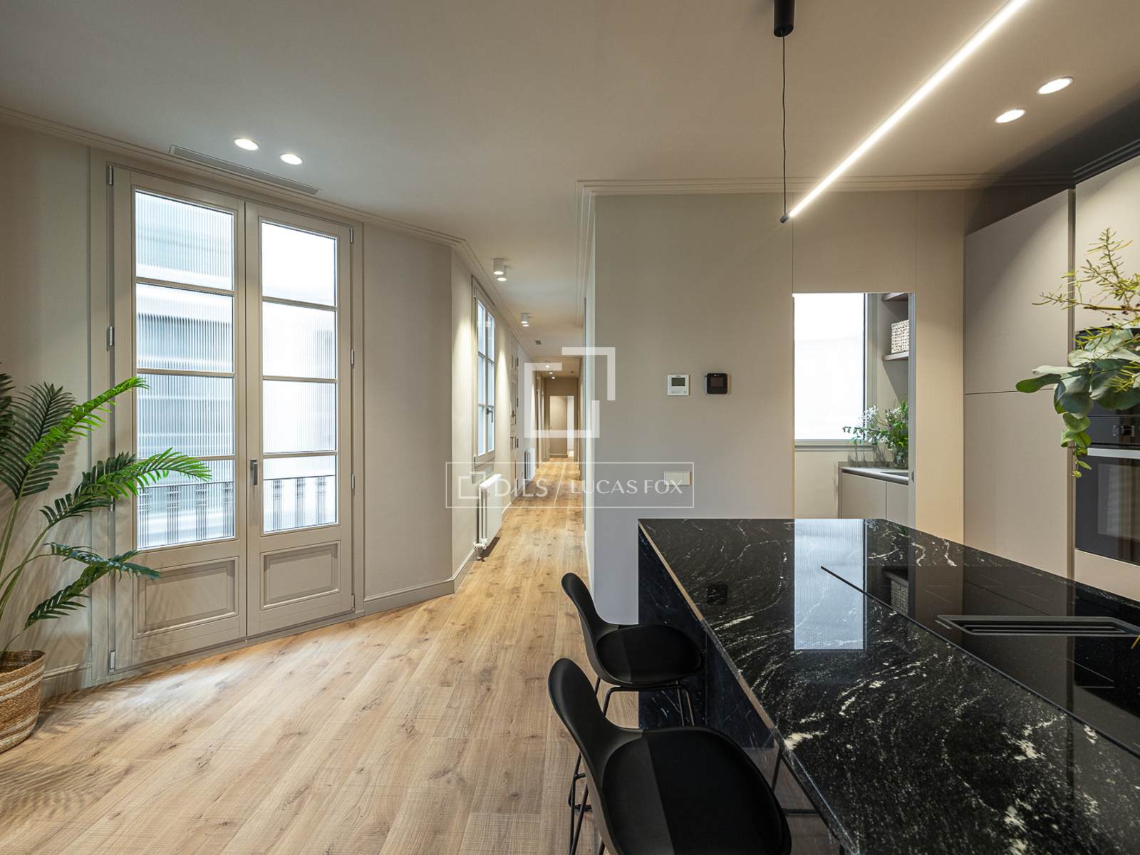 Apartment in Barcelona, Spain 4 bedrooms, 189 sq.m. No. 192528