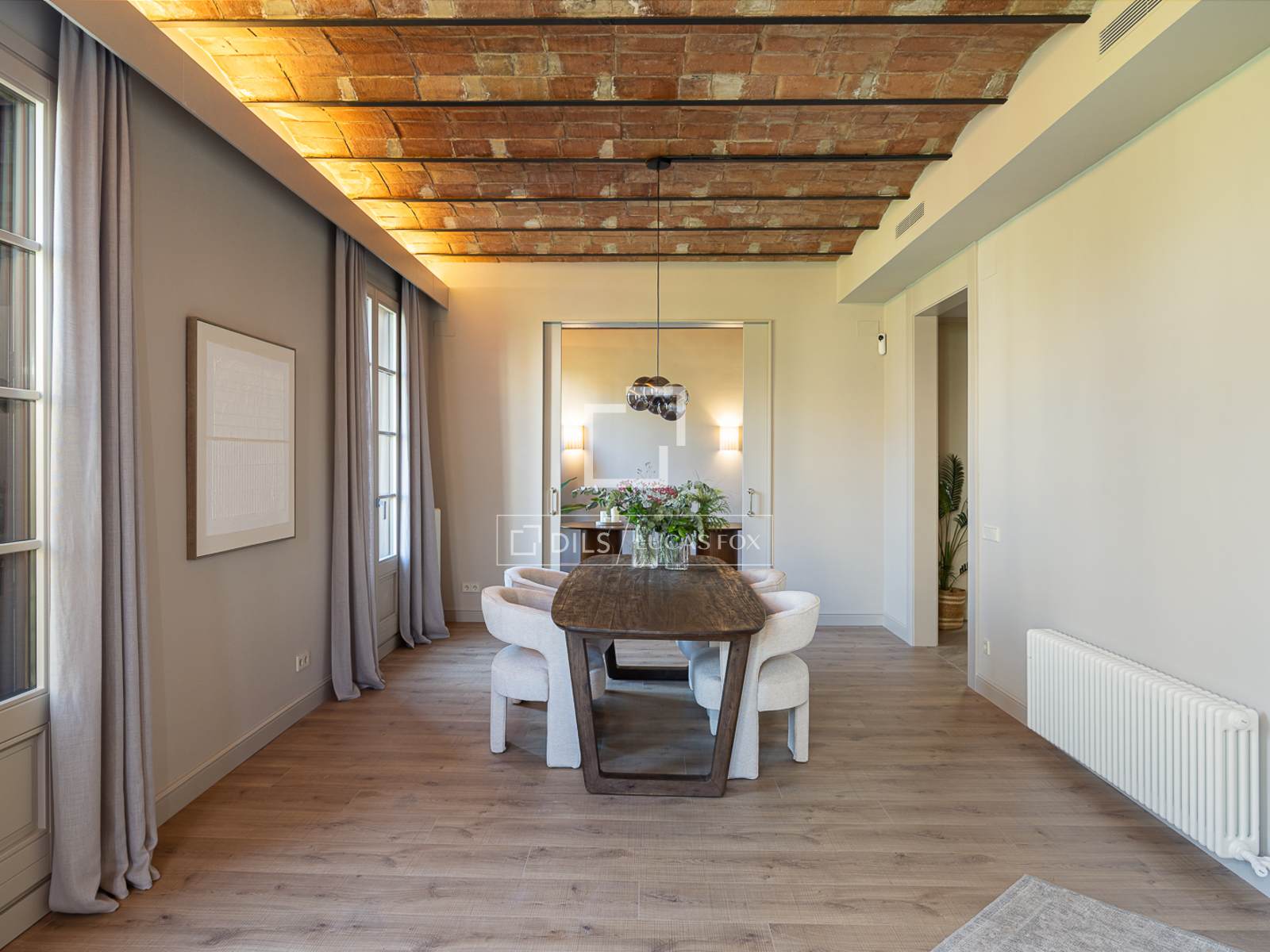 Apartment in Barcelona, Spain 4 bedrooms, 189 sq.m. No. 192528