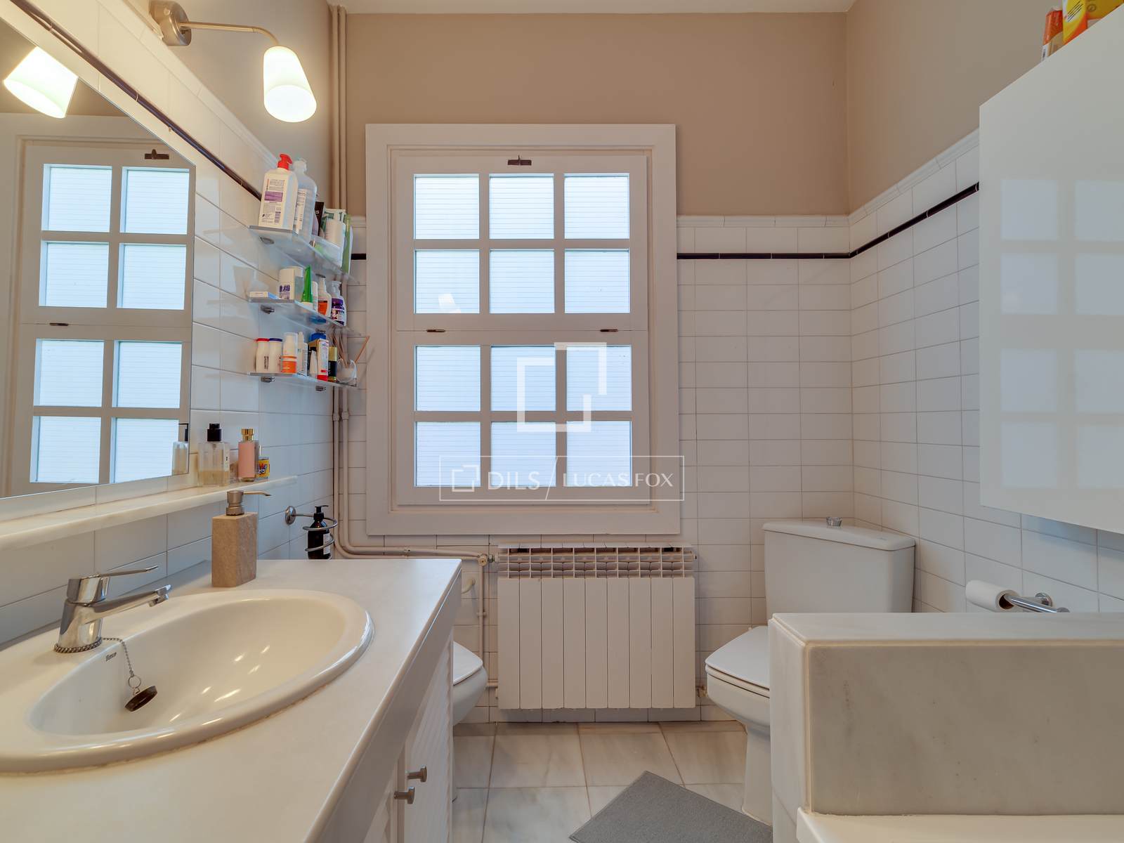 Appartamento a Barcelona, Spagna 3 camere da letto, 112 mq. N° 192530