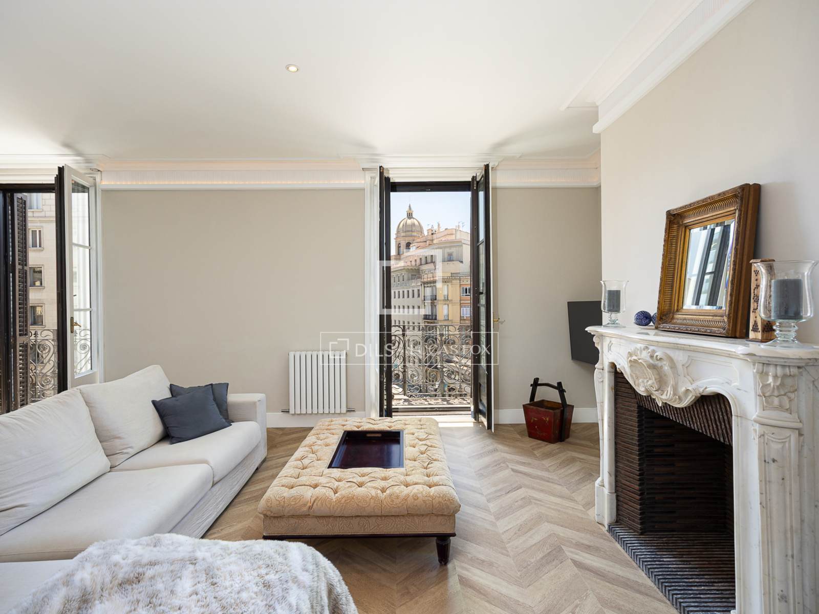 Appartamento a Barcelona, Spagna 4 camere da letto, 250 mq. N° 192526
