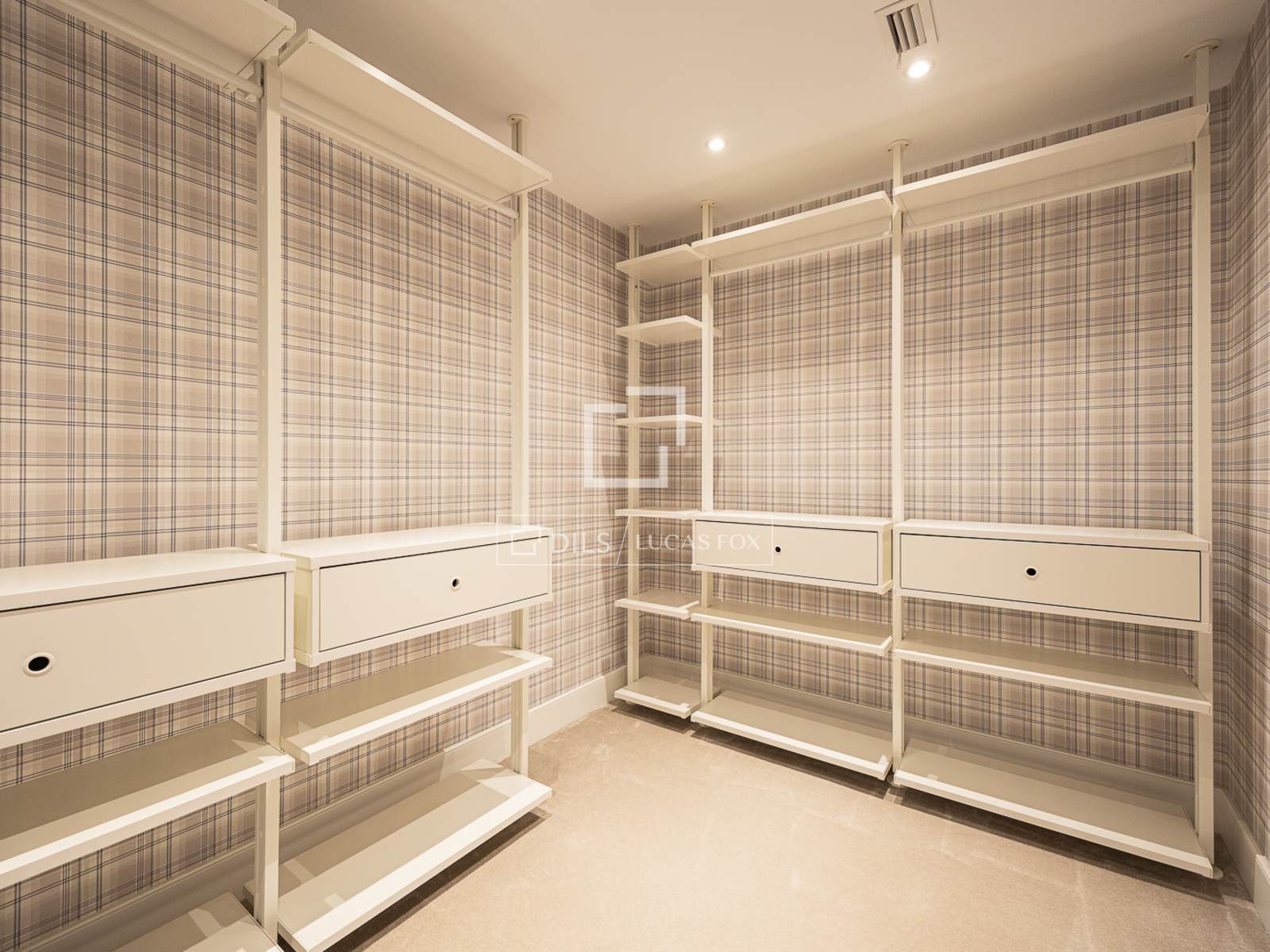 Appartamento a Barcelona, Spagna 4 camere da letto, 250 mq. N° 192526