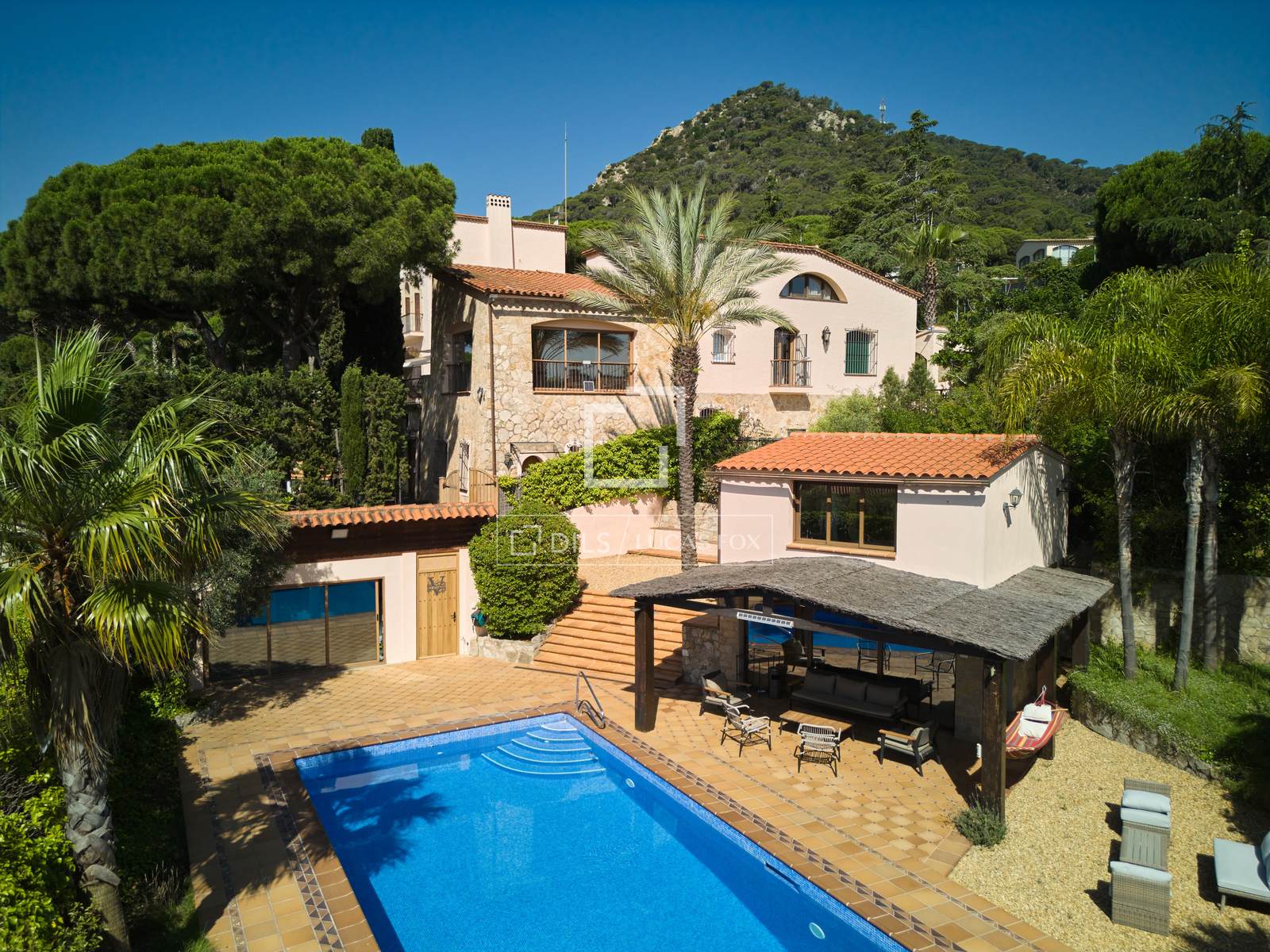 Villa a Cabrera de Mar, Barcelona, Spagna 6 camere da letto, 1017 mq. N° 192527