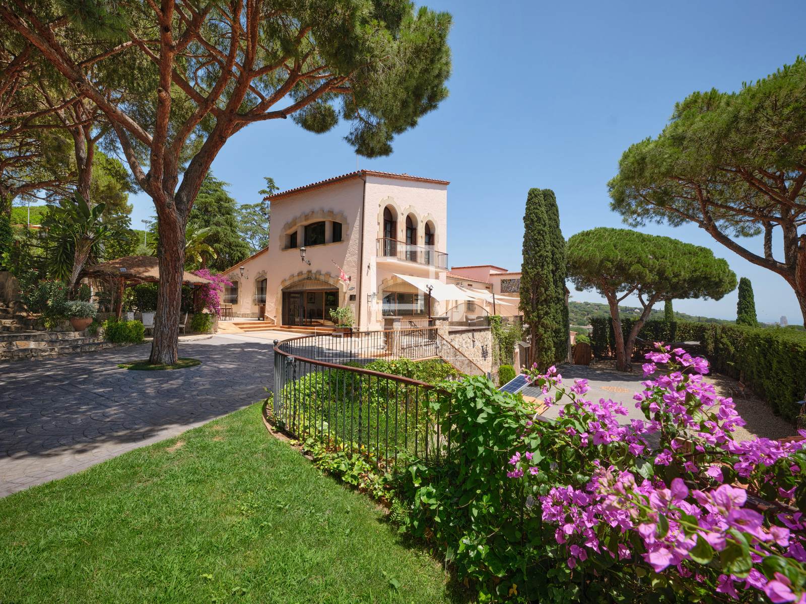 Villa a Cabrera de Mar, Barcelona, Spagna 6 camere da letto, 1017 mq. N° 192527