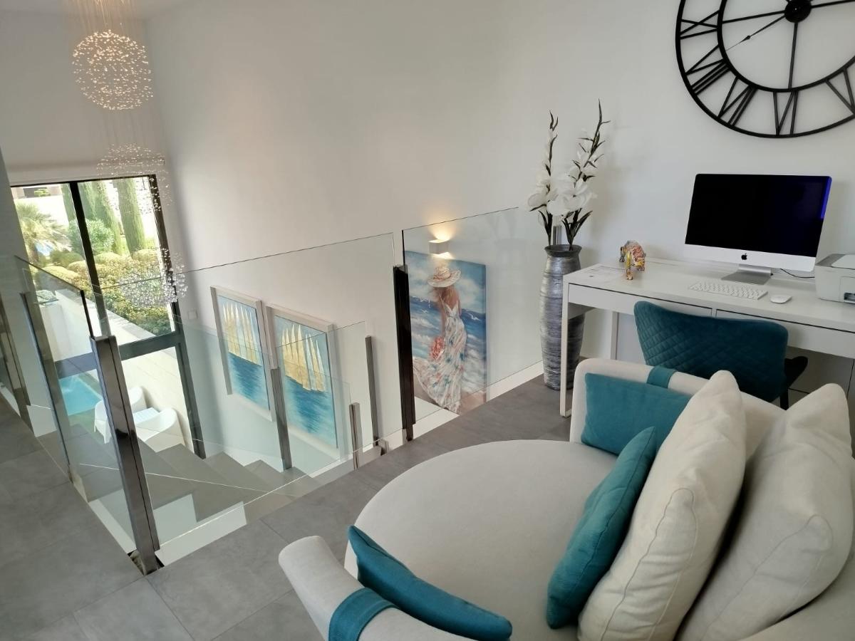 Villa in Alicante, Spain 3 bedrooms, 120 sq.m. No. 112847