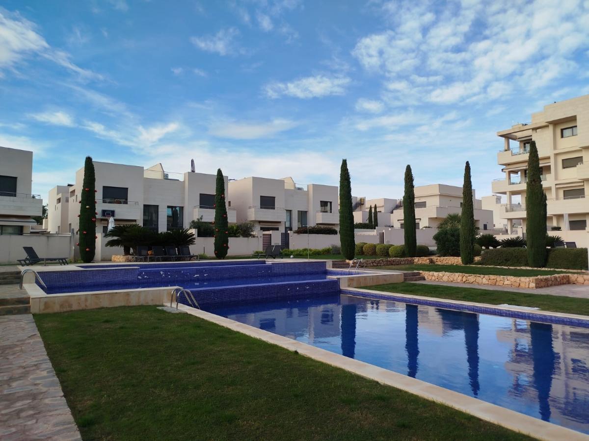 Villa in Alicante, Spain 3 bedrooms, 120 sq.m. No. 112847