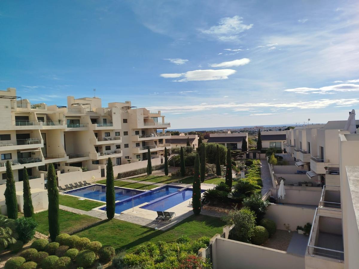 Villa in Alicante, Spain 3 bedrooms, 120 sq.m. No. 112847