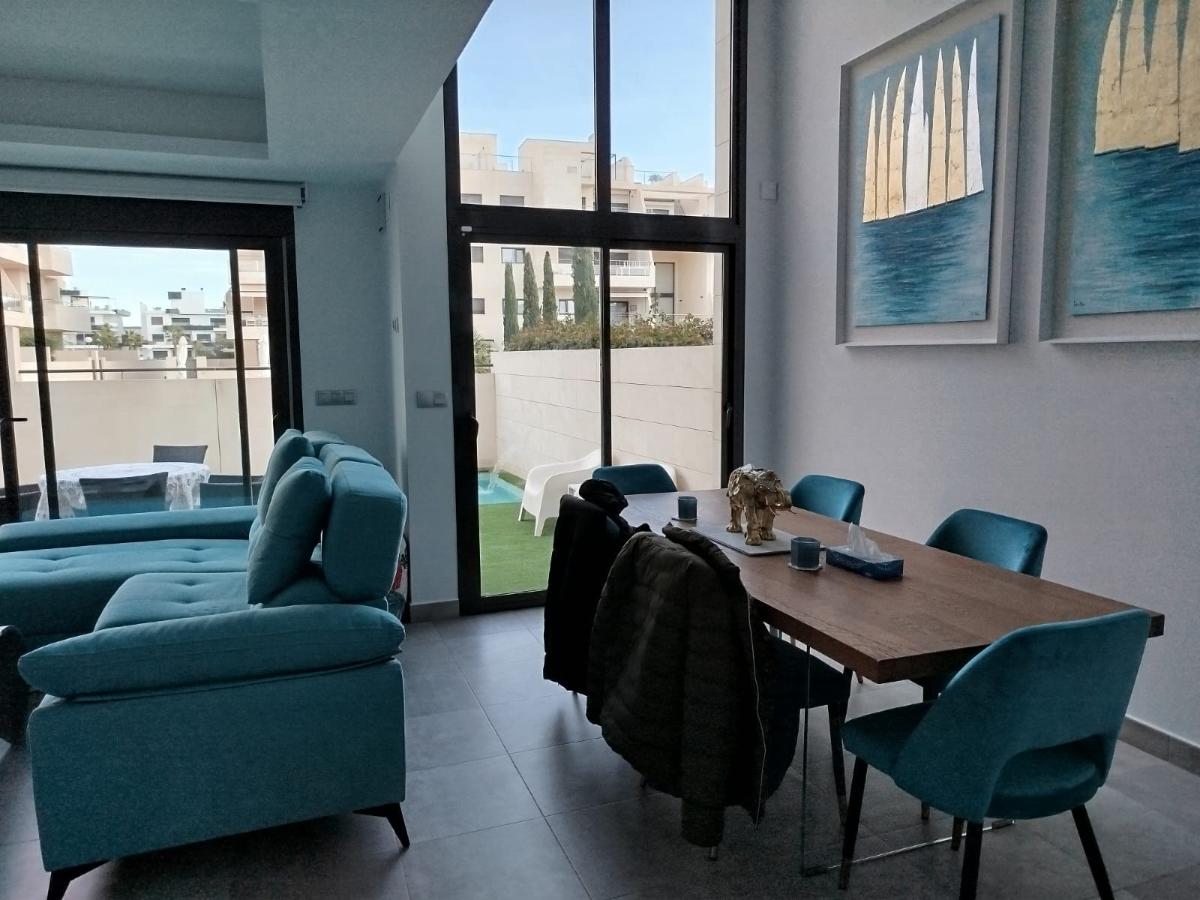 Villa in Alicante, Spain 3 bedrooms, 120 sq.m. No. 112847