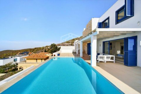 Huvila Adeje, Tenerife, Espanja 5 makuuhuonetta, 475 m2 No. 155842
