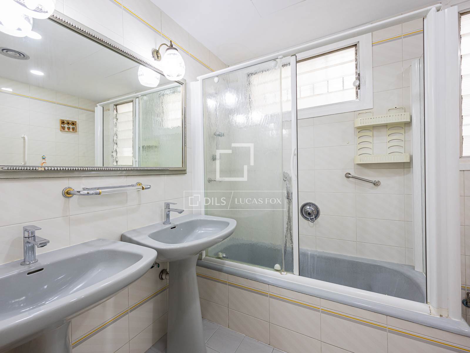 Apartment in Barcelona, Spain 4 bedrooms, 206 sq.m. No. 168916