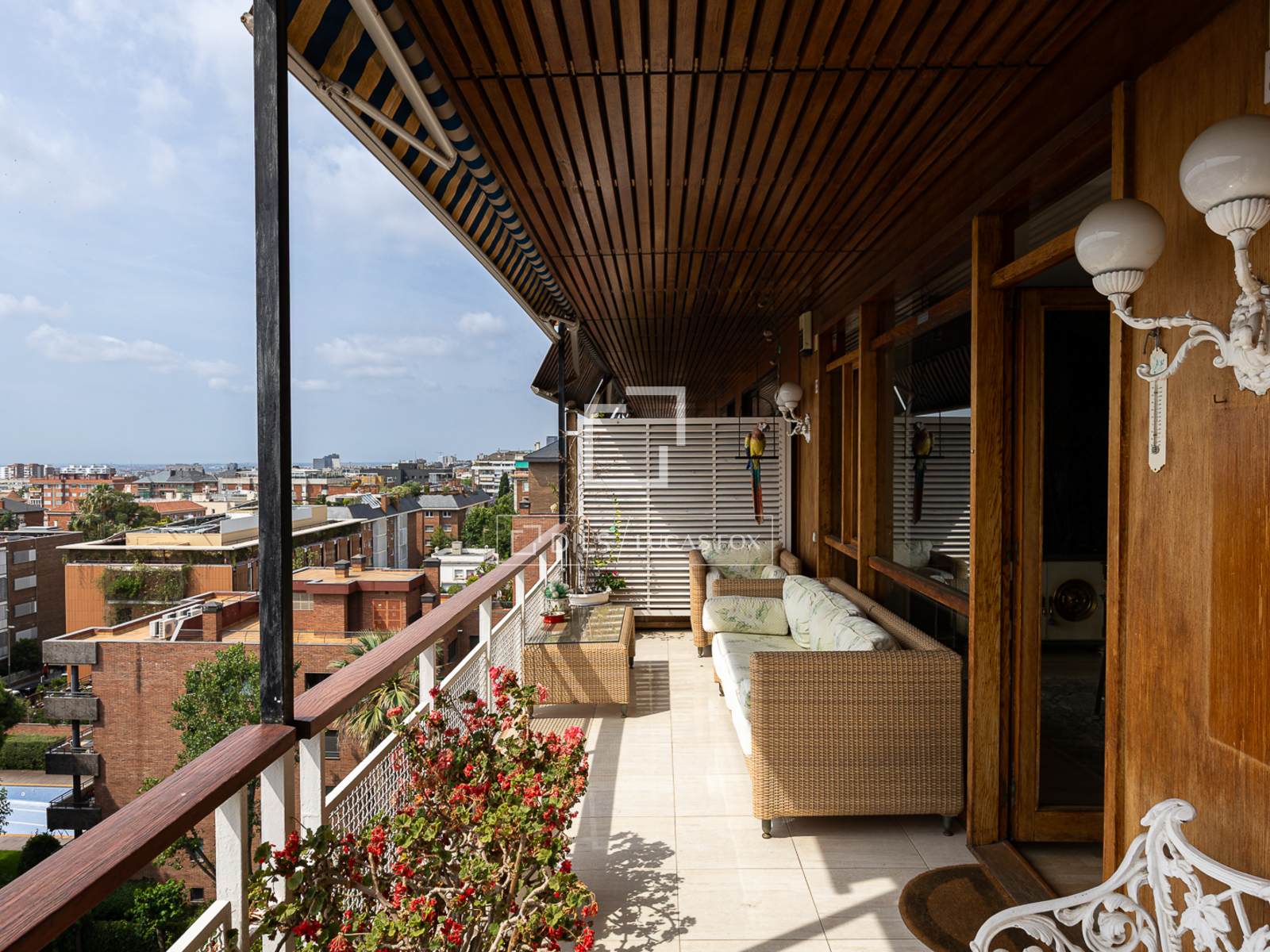 Apartment in Barcelona, Spain 4 bedrooms, 206 sq.m. No. 168916