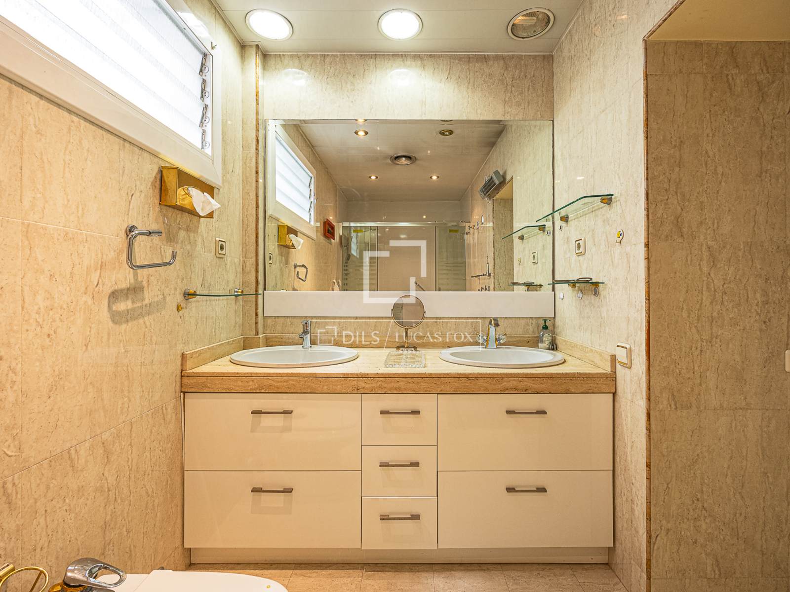 Apartment in Barcelona, Spain 4 bedrooms, 206 sq.m. No. 168916