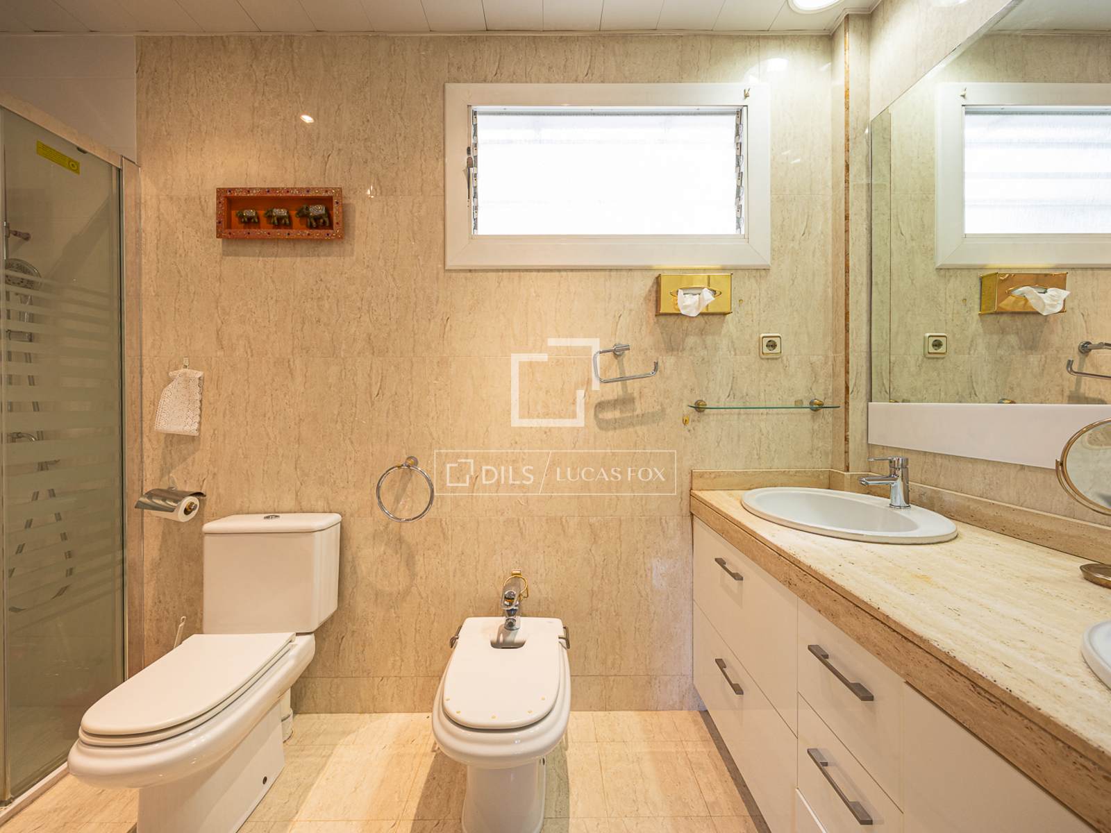 Apartment in Barcelona, Spain 4 bedrooms, 206 sq.m. No. 168916