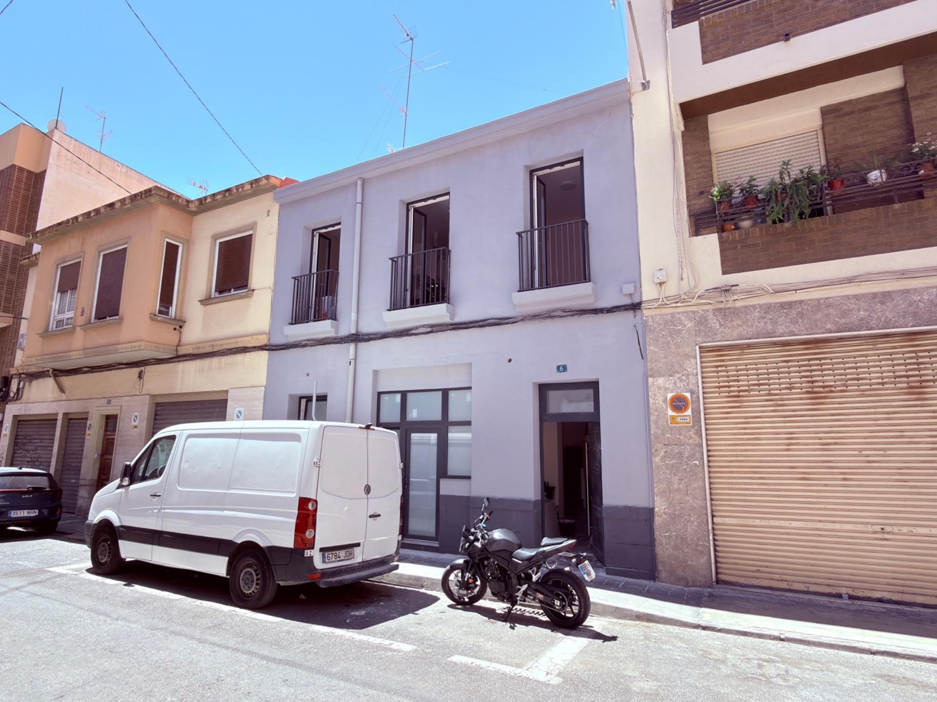 Kommersiell fastighet i Alicante, Spanien 10 sovrum, 310 kvm. Nr. 182512