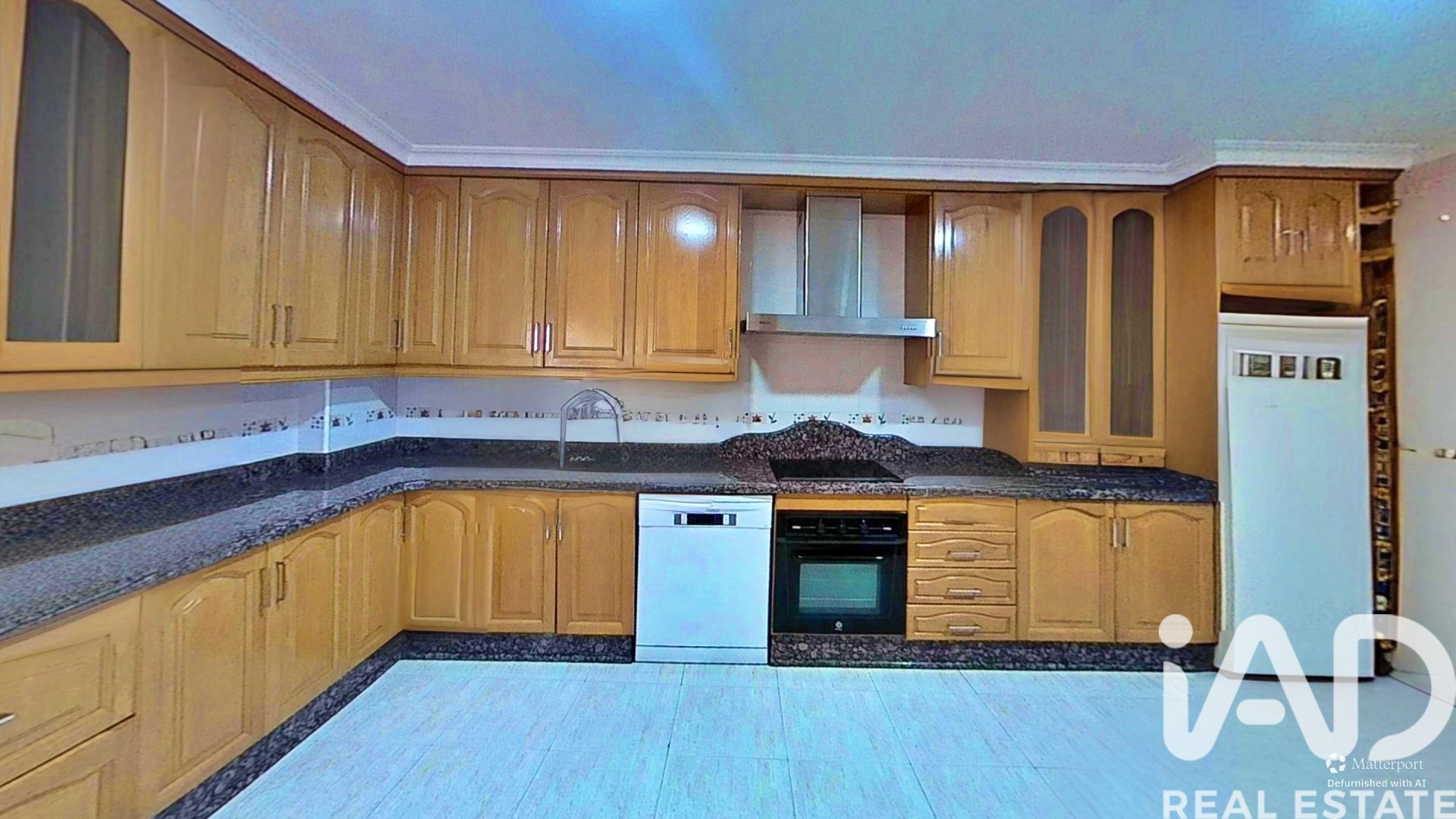 Apartment in Elche, Alicante, Spain 4 bedrooms, 129 sq.m. No. 184971