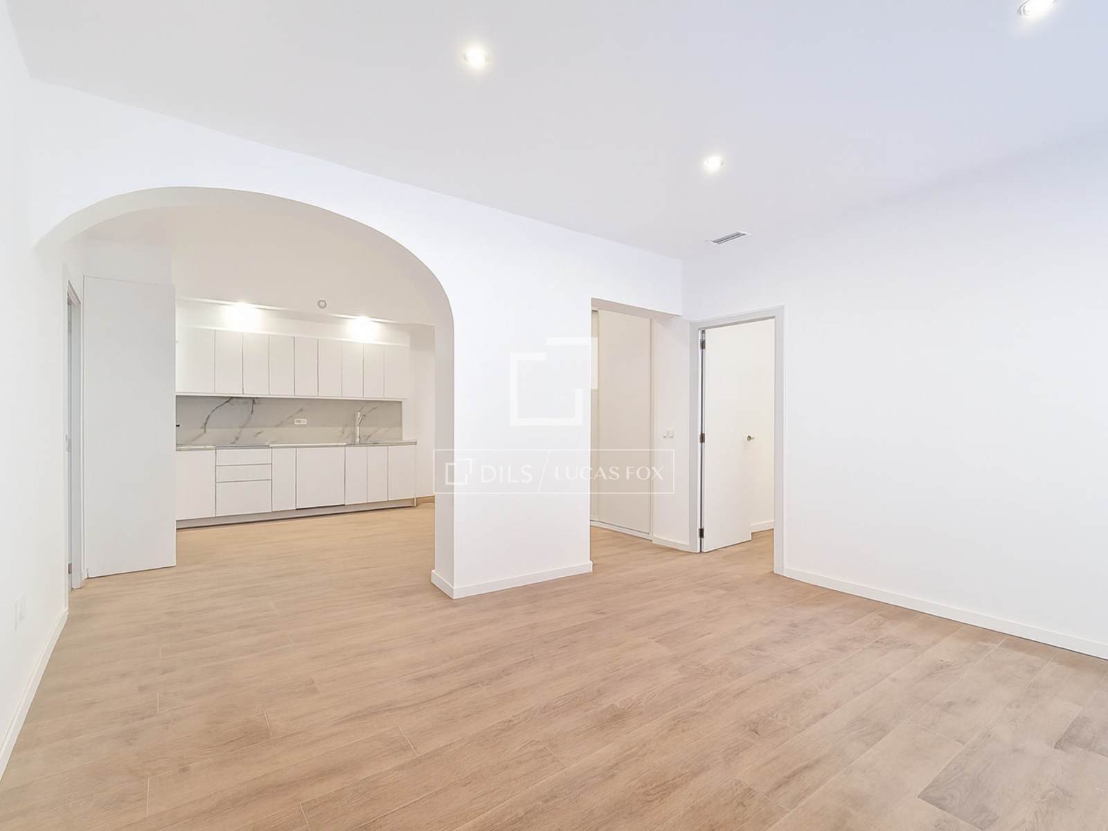 Apartamento en Vilanova i la Geltrú, Barcelona, España 2 dormitorios, 99 m2 No. 150829
