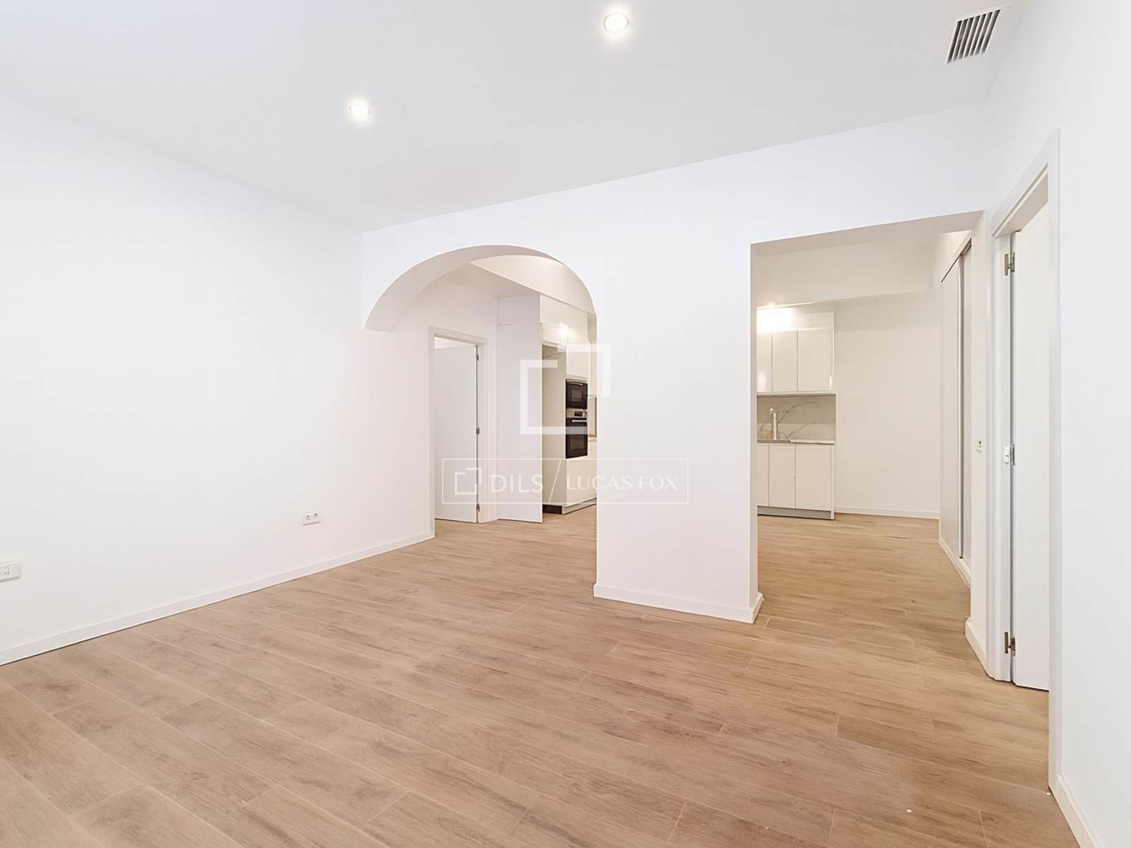 Apartamento en Vilanova i la Geltrú, Barcelona, España 2 dormitorios, 99 m2 No. 150829