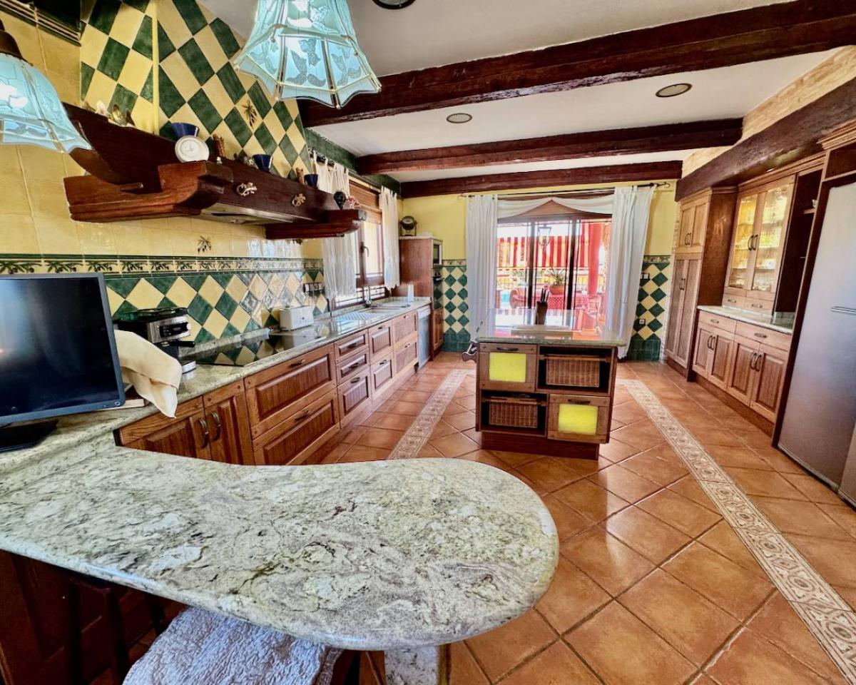 Finca in Los Montesinos, Alicante, Spain 4 bedrooms, 450 sq.m. No. 113004