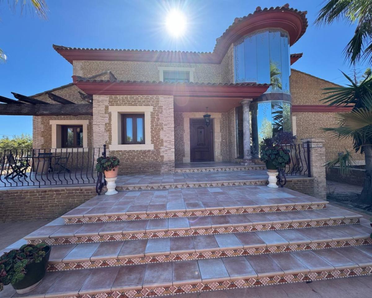 Finca in Los Montesinos, Alicante, Spain 4 bedrooms, 450 sq.m. No. 113004