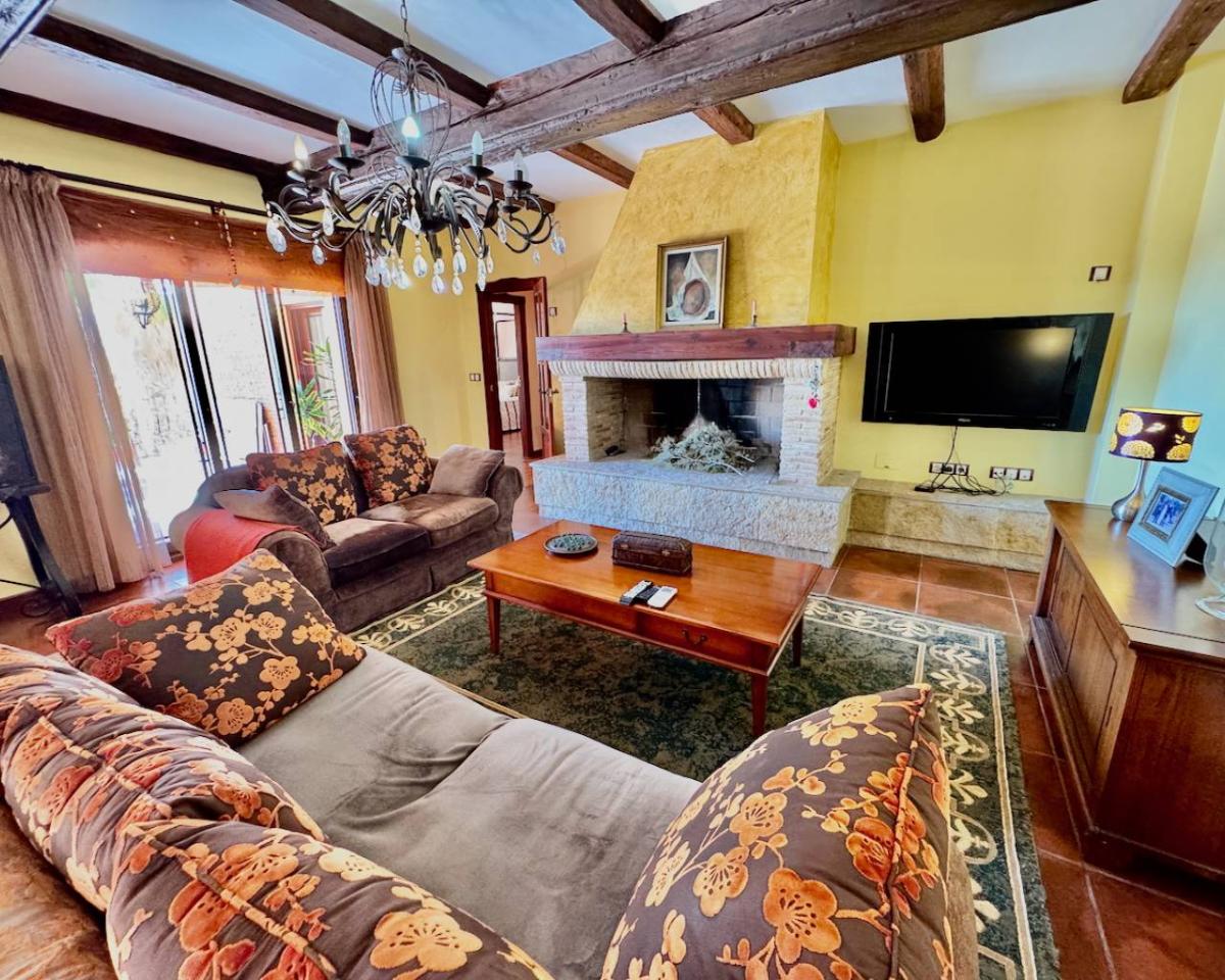 Finca in Los Montesinos, Alicante, Spain 4 bedrooms, 450 sq.m. No. 113004