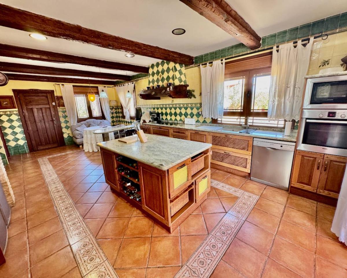 Finca in Los Montesinos, Alicante, Spain 4 bedrooms, 450 sq.m. No. 113004