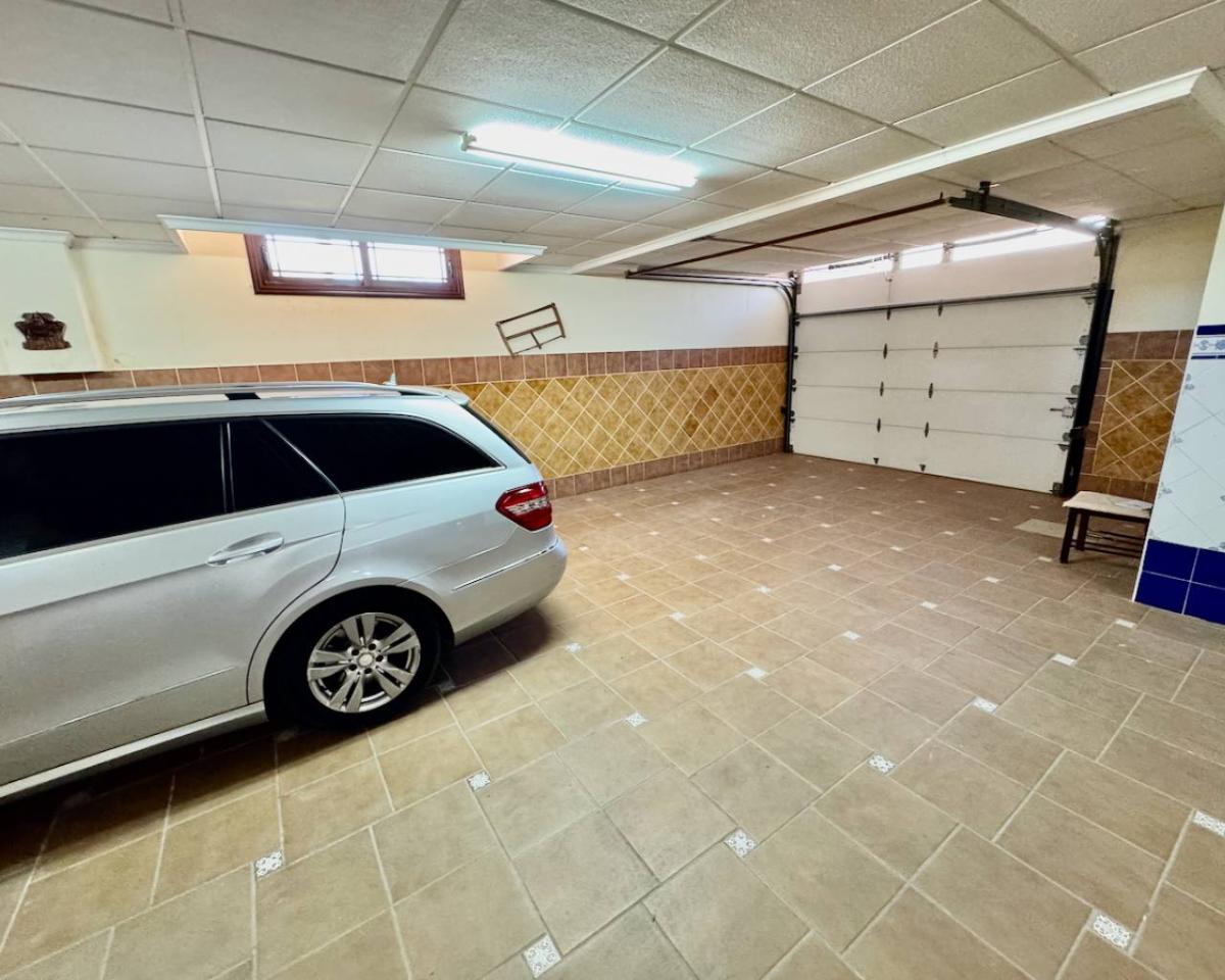 Finca in Los Montesinos, Alicante, Spain 4 bedrooms, 450 sq.m. No. 113004