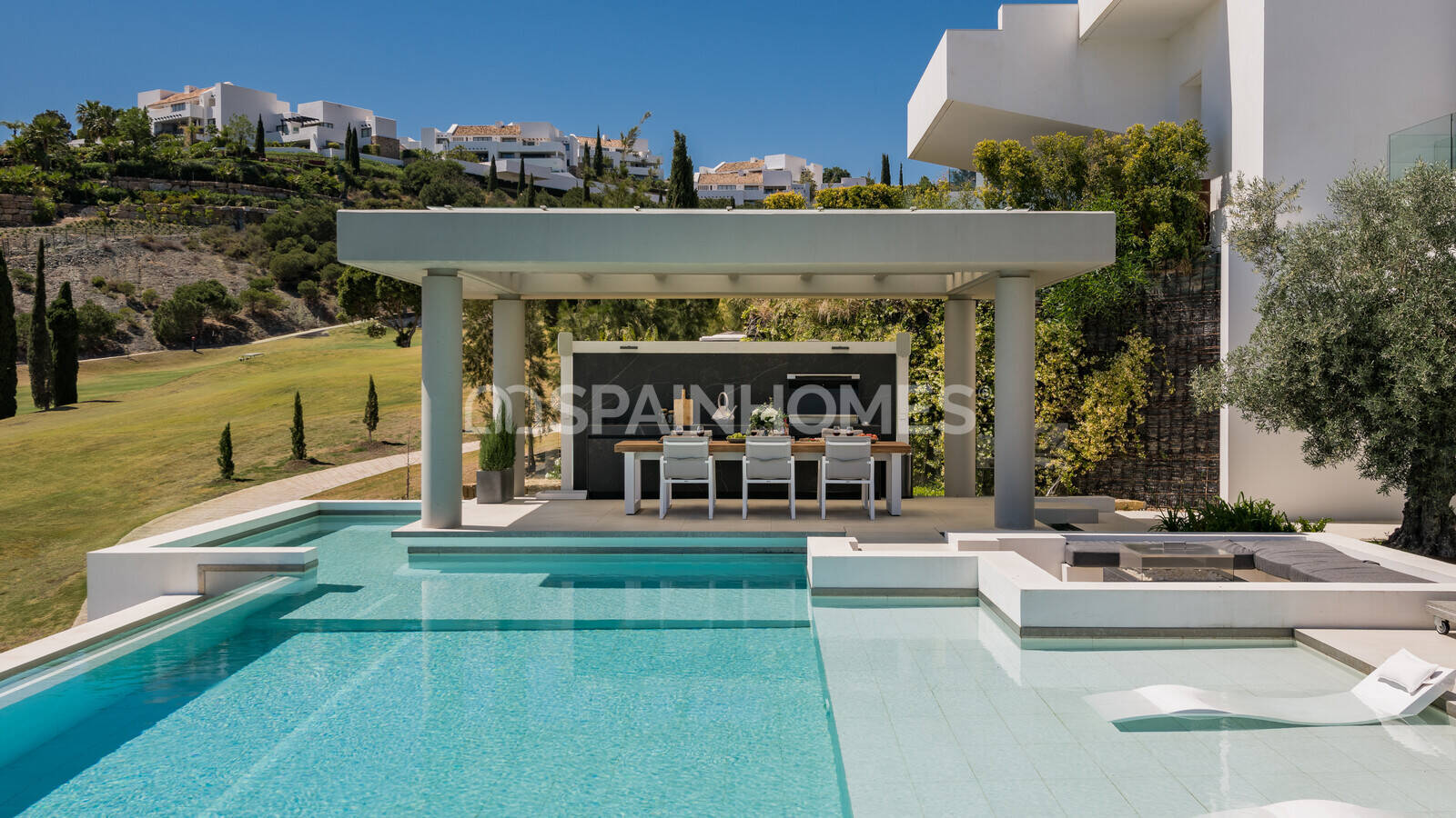 Villa in Benahavis, Malaga, Spanien 5 Schlafzimmer, 595 m2 Nr. 155339