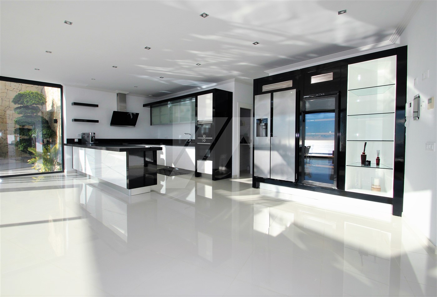 Villa a Benissa, Alicante, Spagna 4 camere da letto, 542 mq. N° 64570