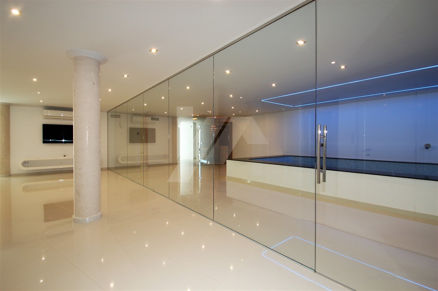 Villa a Benissa, Alicante, Spagna 4 camere da letto, 542 mq. N° 64570