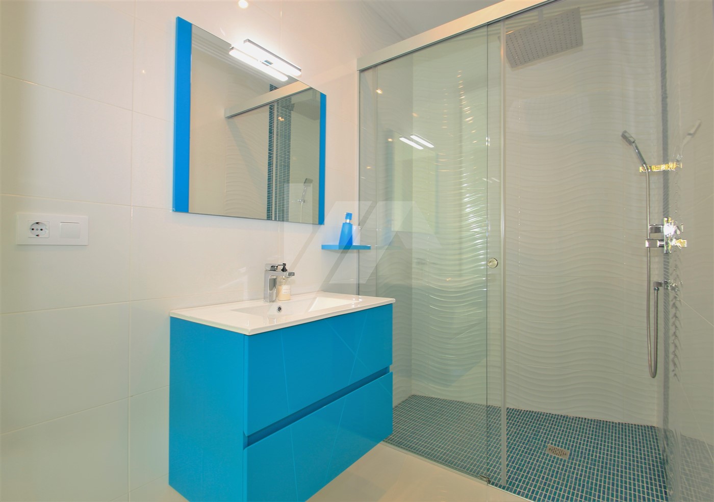 Villa a Benissa, Alicante, Spagna 4 camere da letto, 542 mq. N° 64570