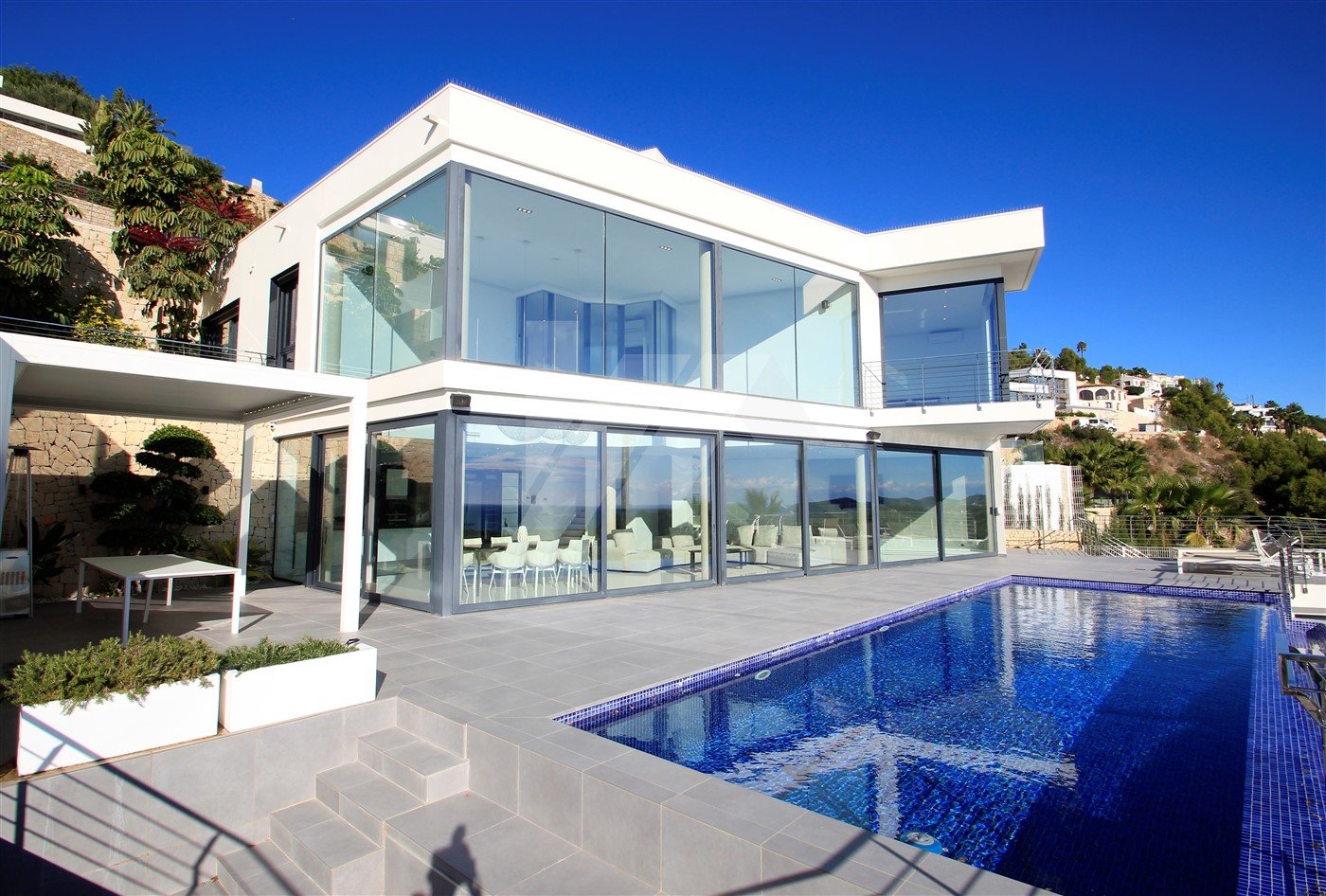 Villa a Benissa, Alicante, Spagna 4 camere da letto, 542 mq. N° 64570