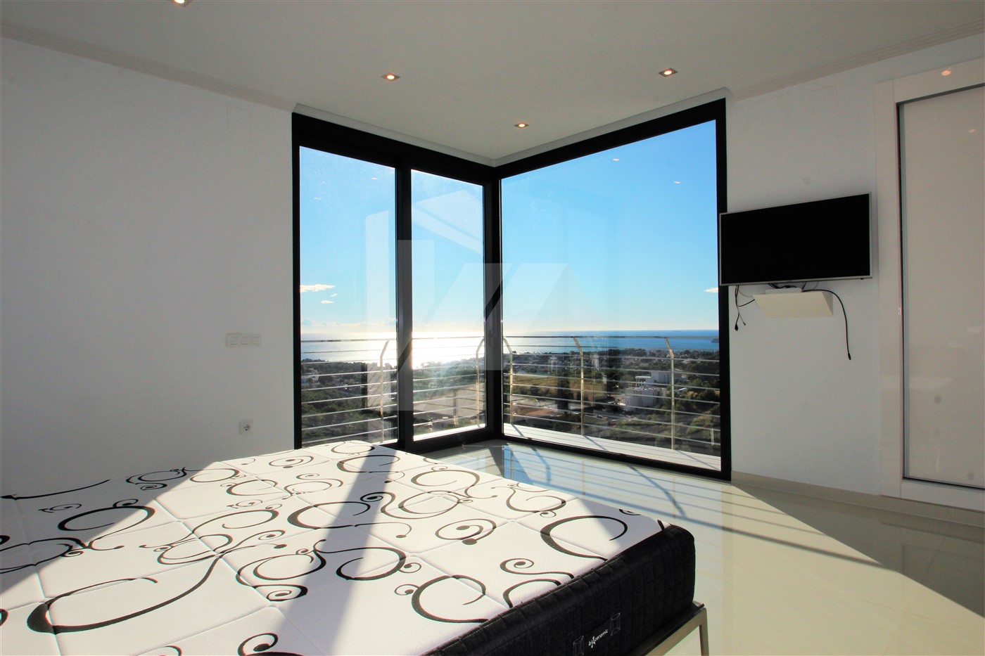 Villa a Benissa, Alicante, Spagna 4 camere da letto, 542 mq. N° 64570