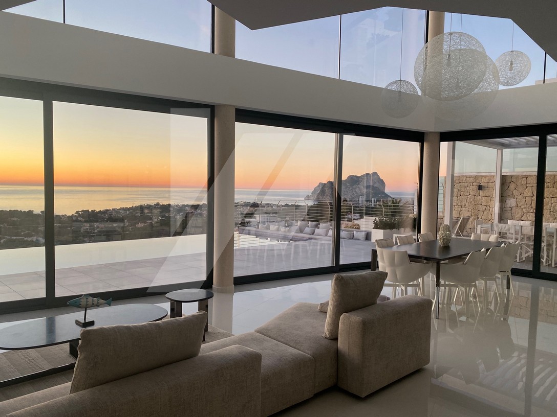 Villa a Benissa, Alicante, Spagna 4 camere da letto, 542 mq. N° 64570
