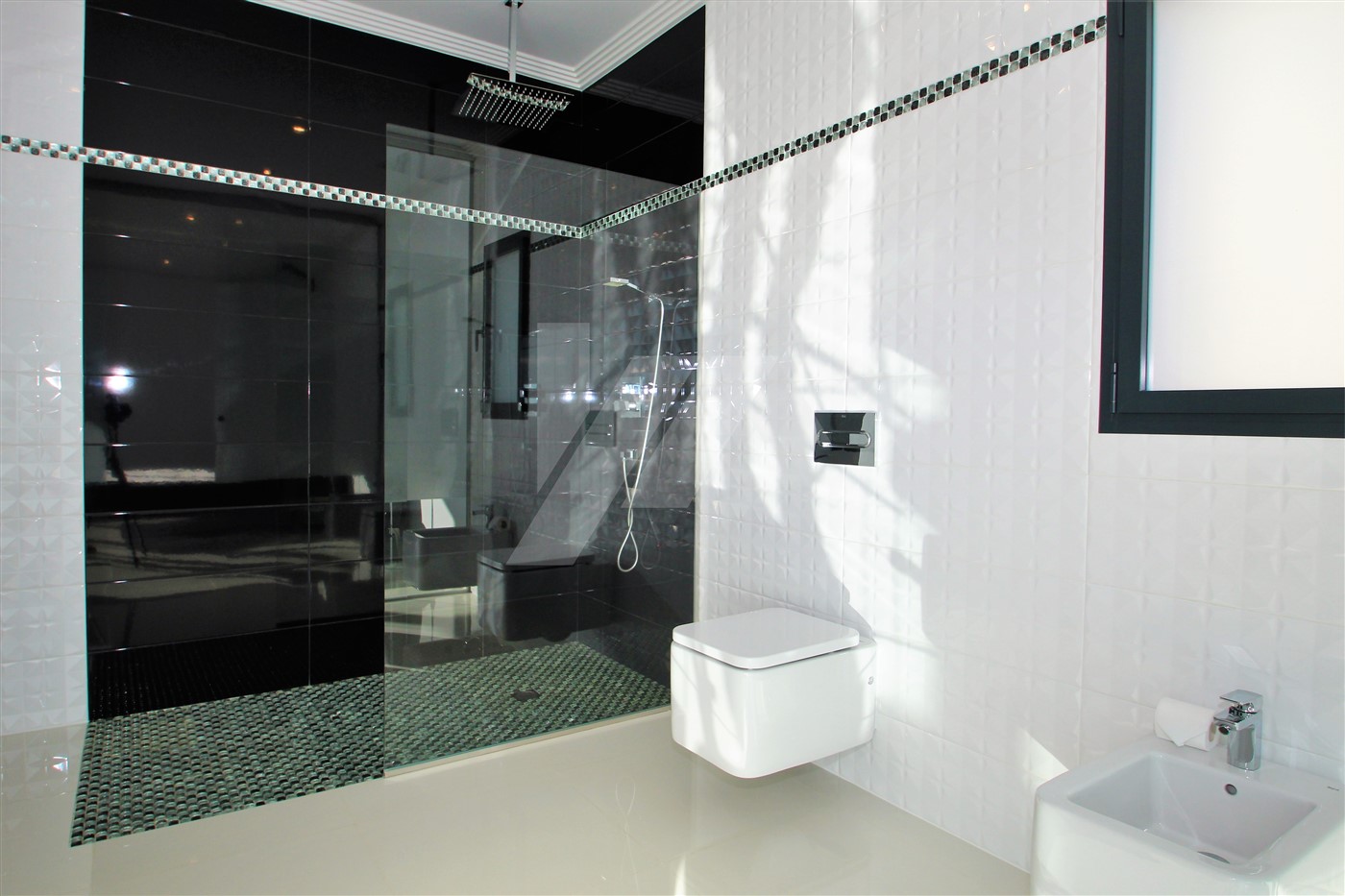Villa a Benissa, Alicante, Spagna 4 camere da letto, 542 mq. N° 64570