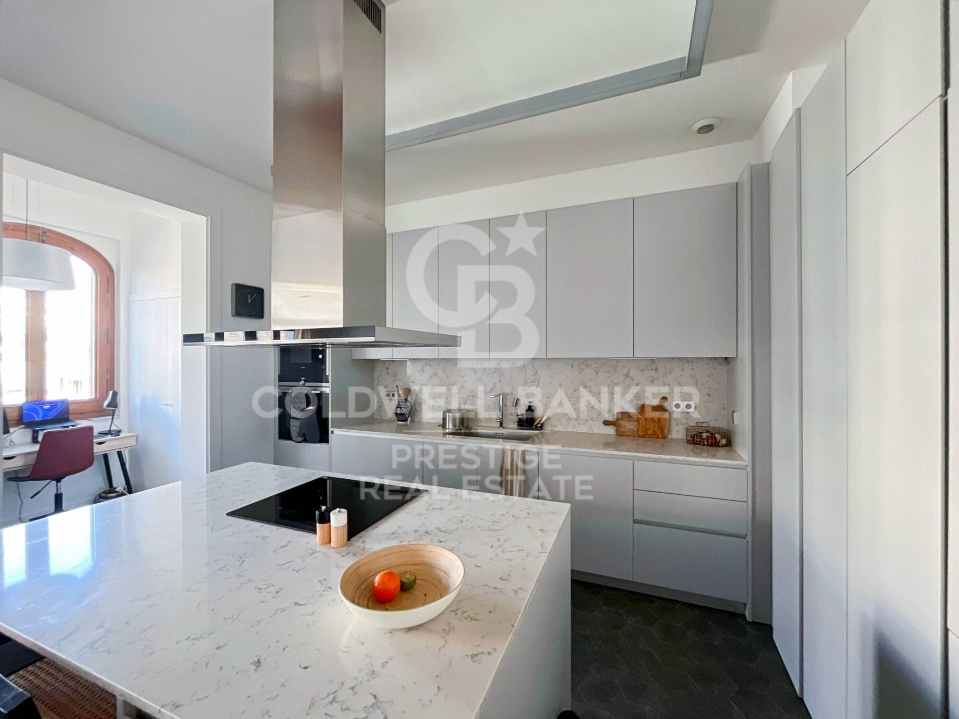 Apartamento en Barcelona, España 2 dormitorios, 112 m2 No. 160231